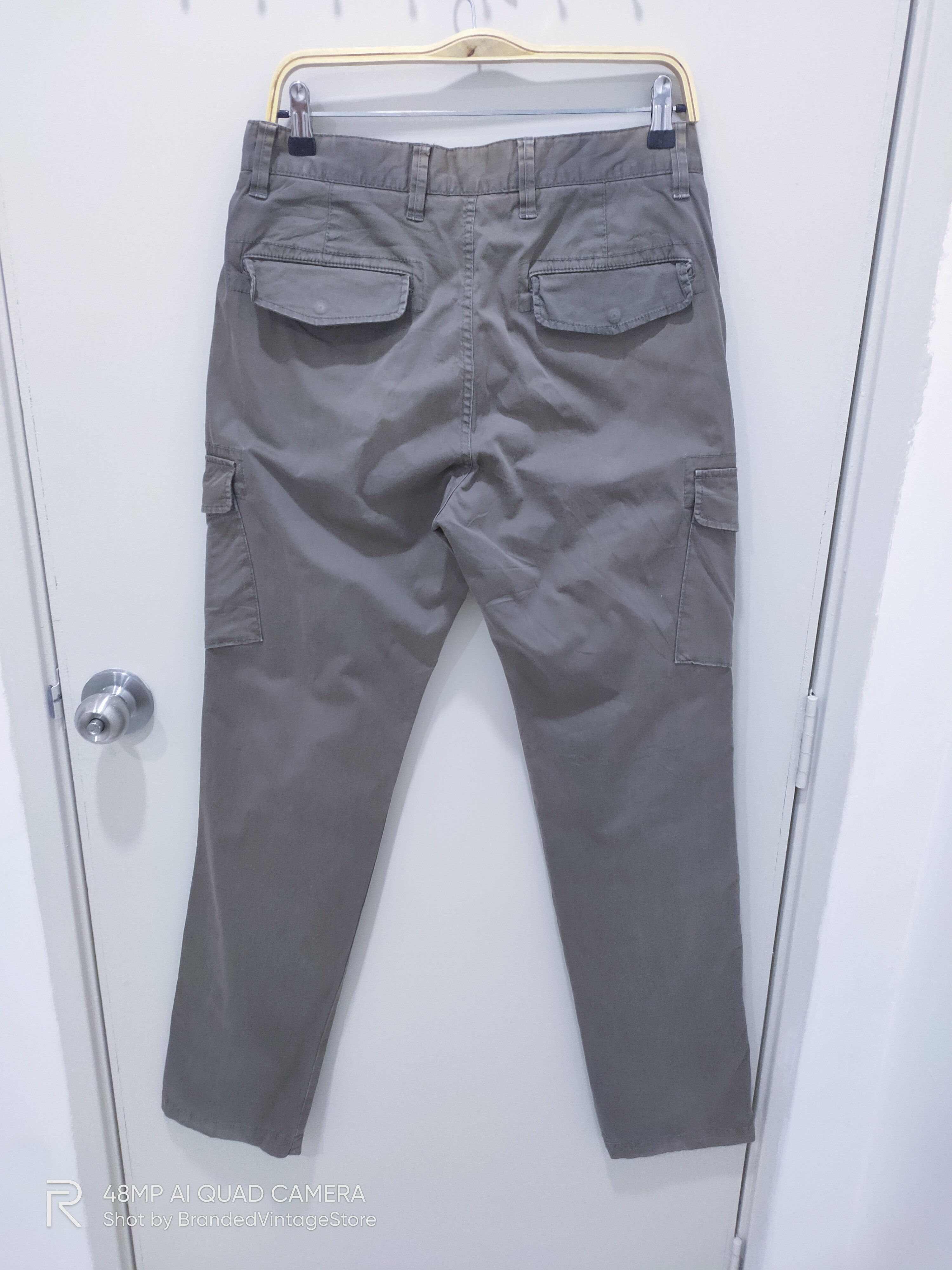 Japanese Brand UNIQLO Hard Cotton Distress Multipocket Utility Cargo Pants Size US 32 / EU 48 - 2 Thumbnail