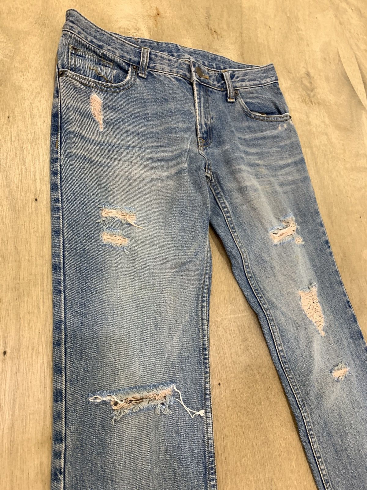 Japanese Brand VIRCA PHRASE Disstressed Denim SlimFit Harajuku Style Jeans Size 29" - 6 Thumbnail