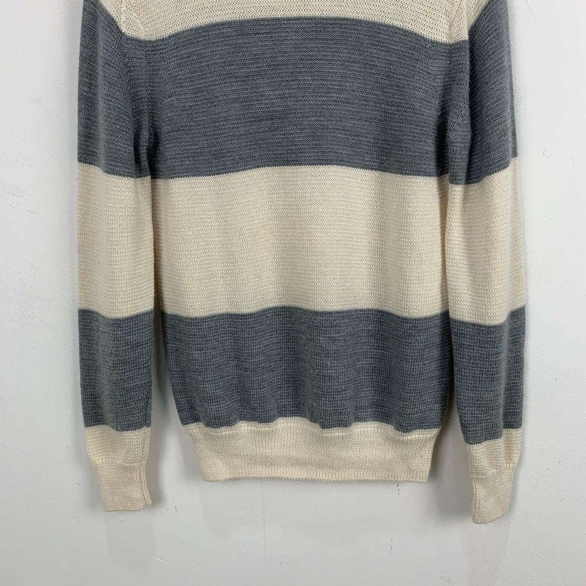 BEAUTY&YOUTH BEAUTY&YOUTH UNITED ARROWS Wool Striped Modern Knit Sweater Size US S / EU 44-46 / 1 - 4 Thumbnail