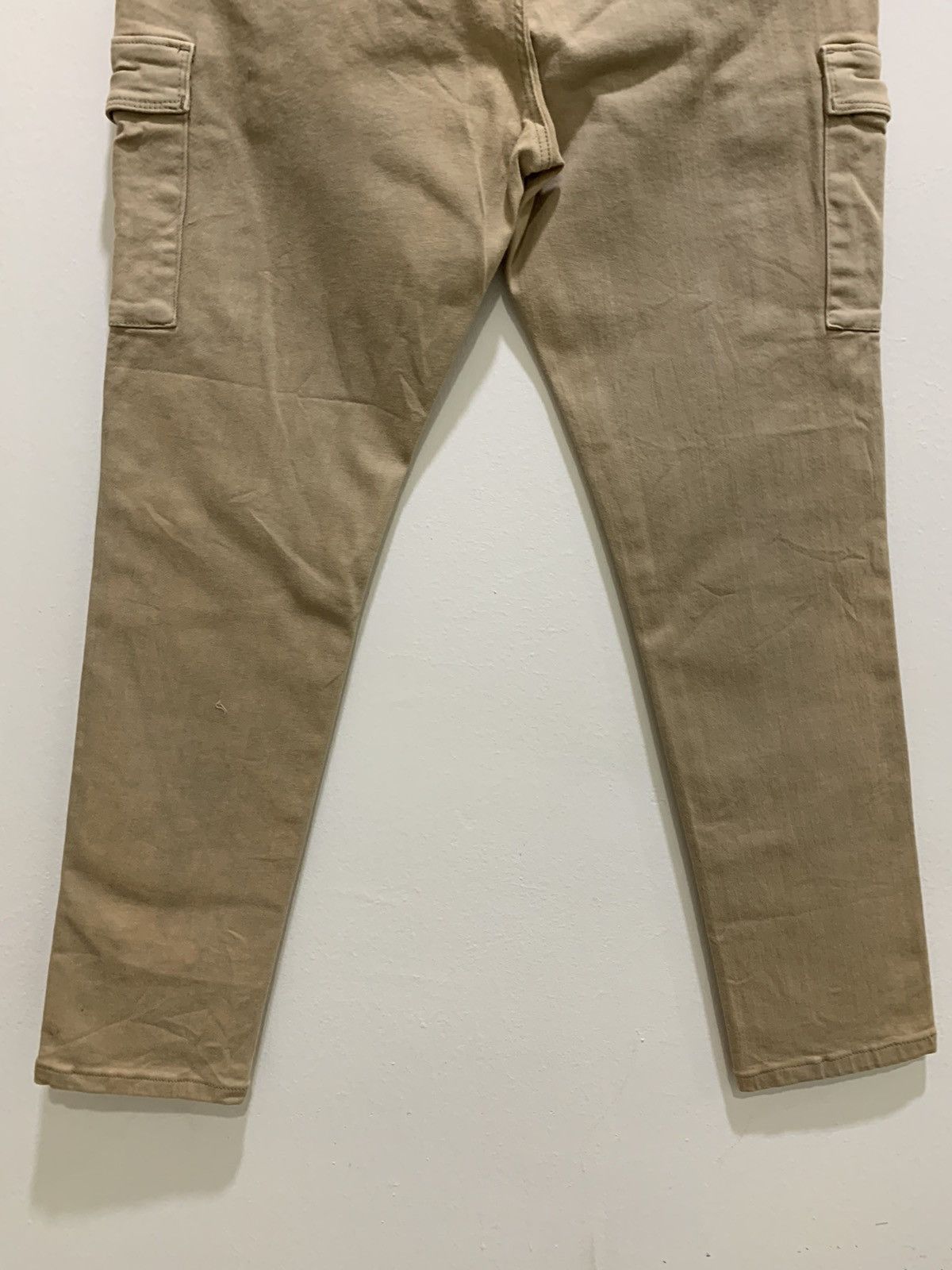 Uniqlo UNIQLO Multipocket Tactical Utility Skinny Slim CargoPant Size US 30 / EU 46 - 9 Thumbnail