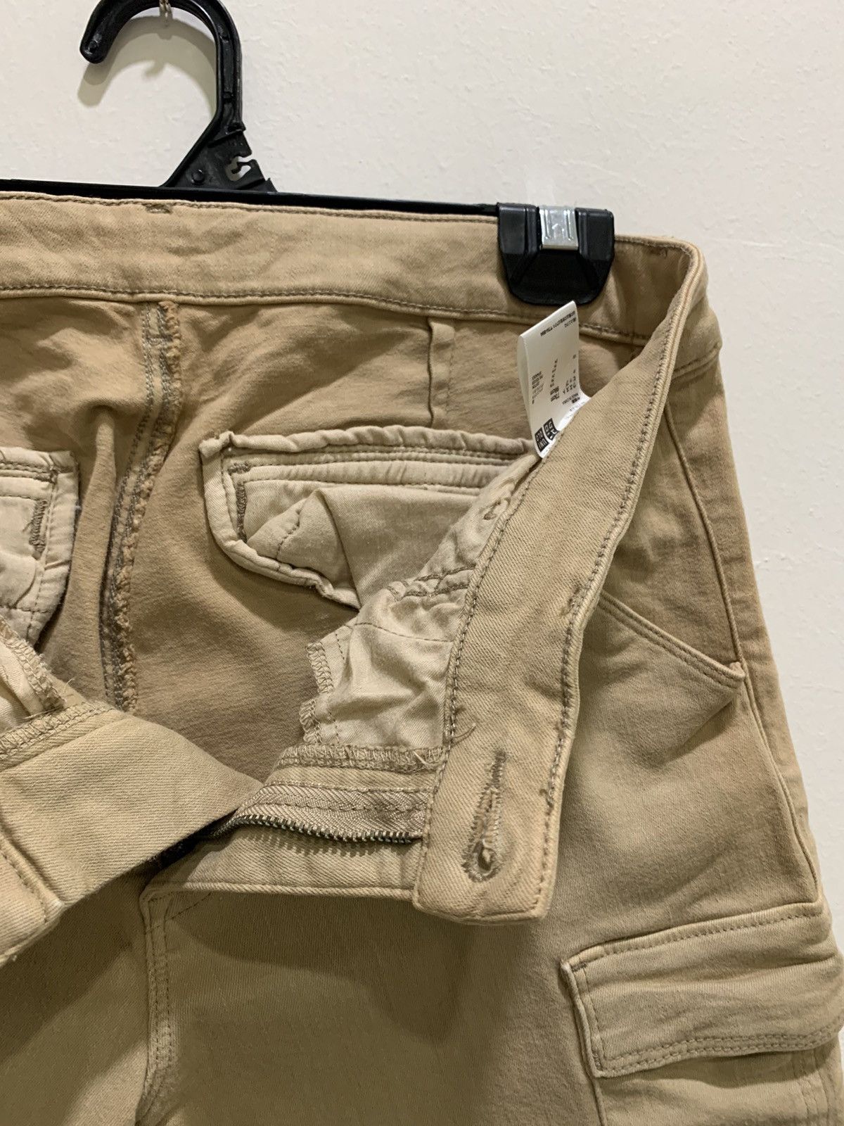 Uniqlo UNIQLO Multipocket Tactical Utility Skinny Slim CargoPant Size US 30 / EU 46 - 15 Thumbnail