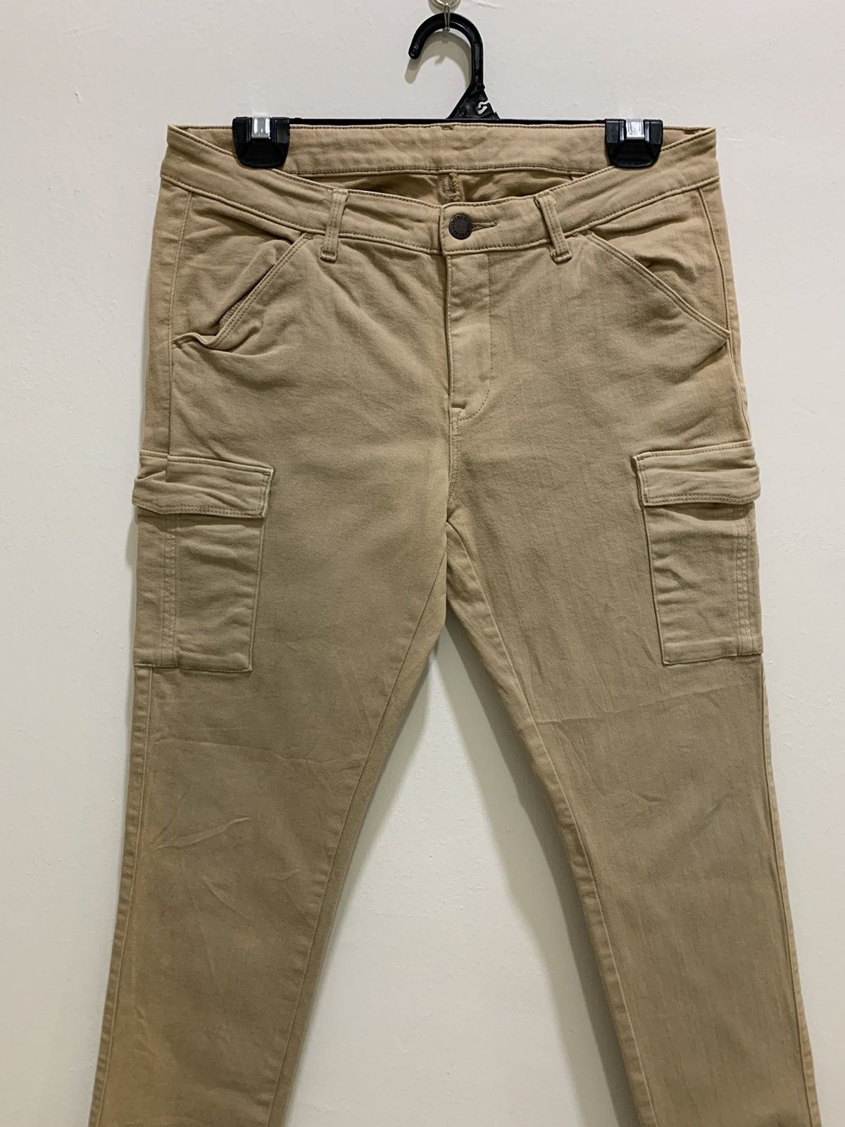 Uniqlo UNIQLO Multipocket Tactical Utility Skinny Slim CargoPant Size US 30 / EU 46 - 4 Thumbnail