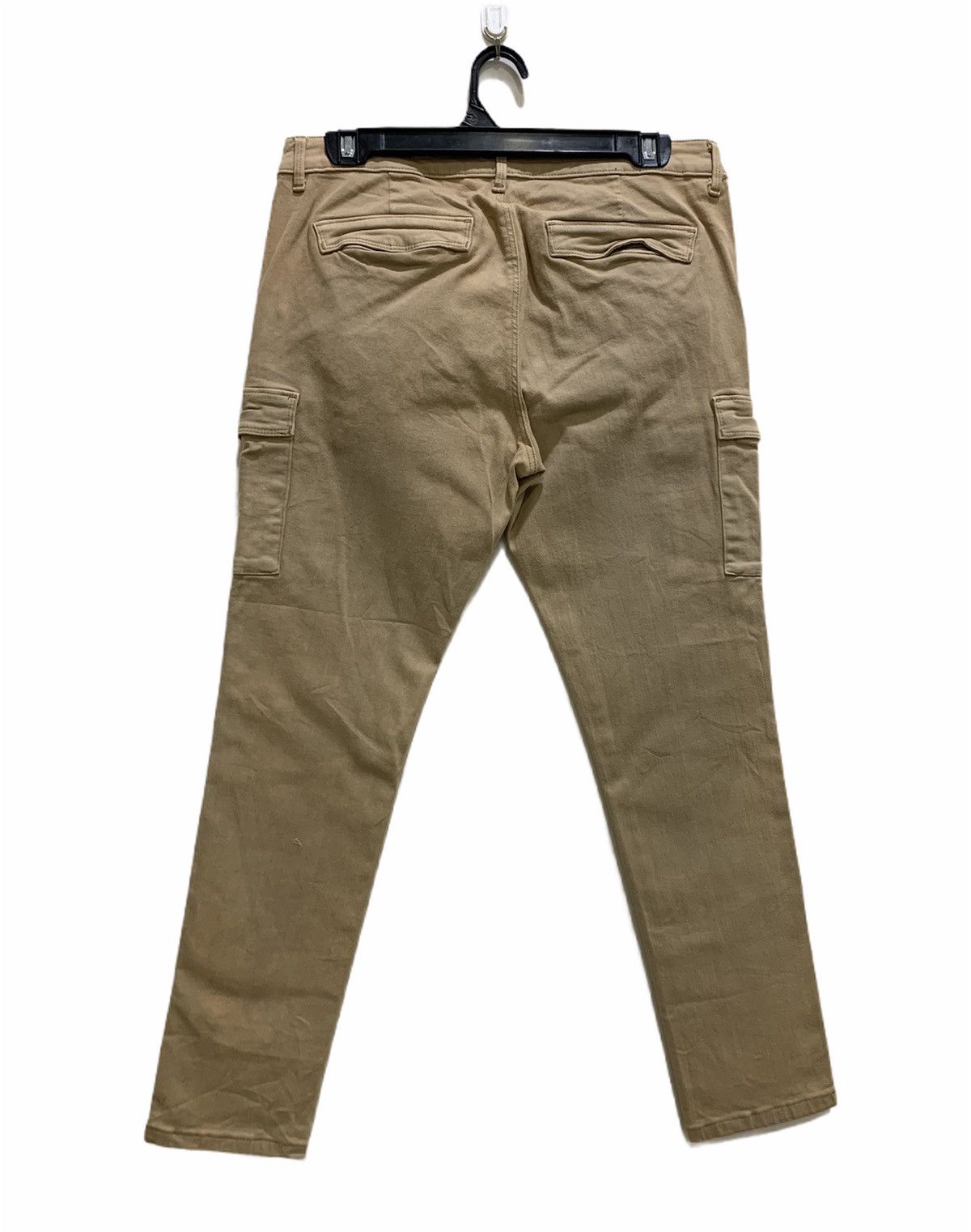 Uniqlo UNIQLO Multipocket Tactical Utility Skinny Slim CargoPant Size US 30 / EU 46 - 2 Thumbnail