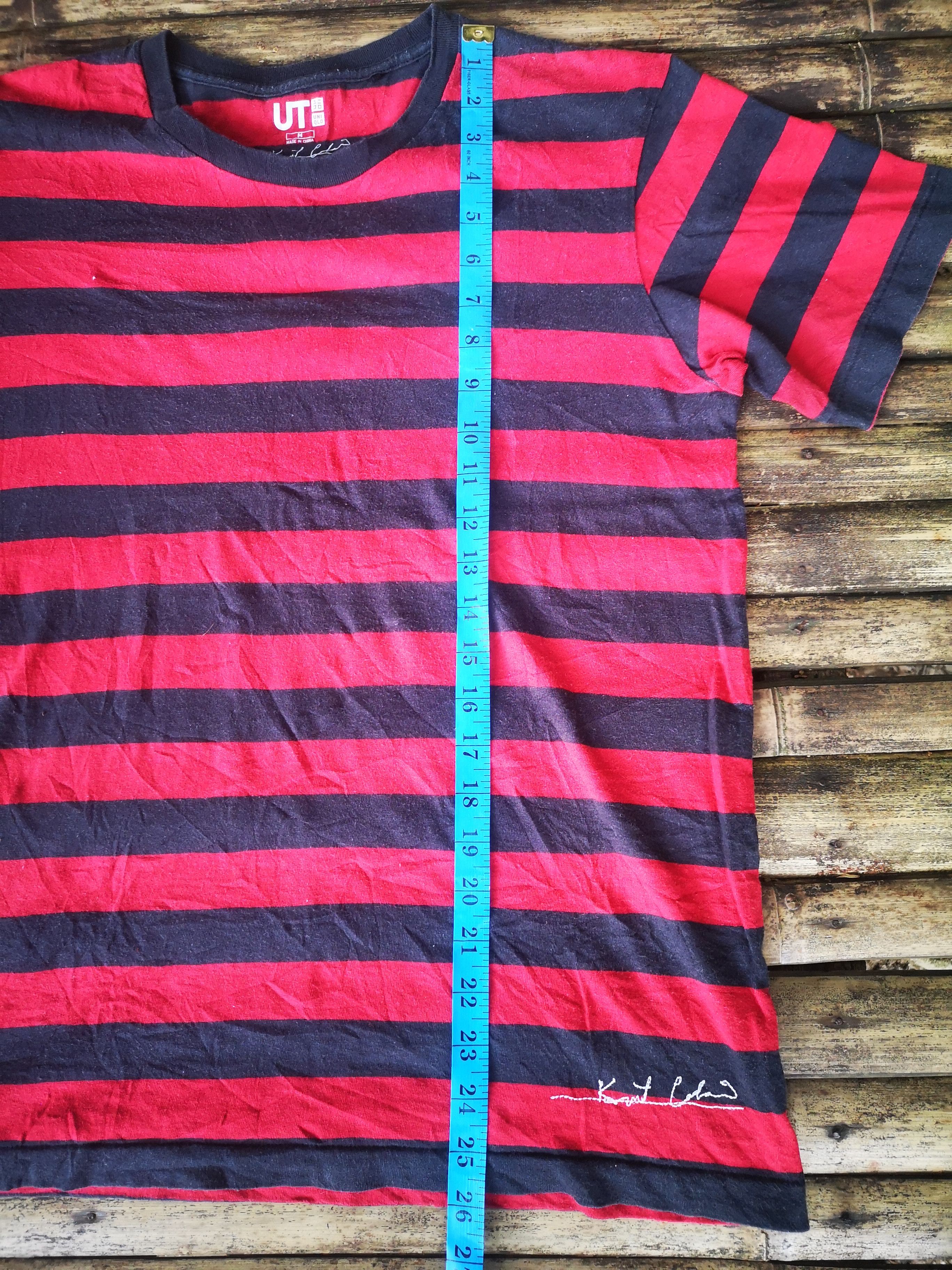 Uniqlo The End of Music Kurt Cobain Size US M / EU 48-50 / 2 - 9 Thumbnail
