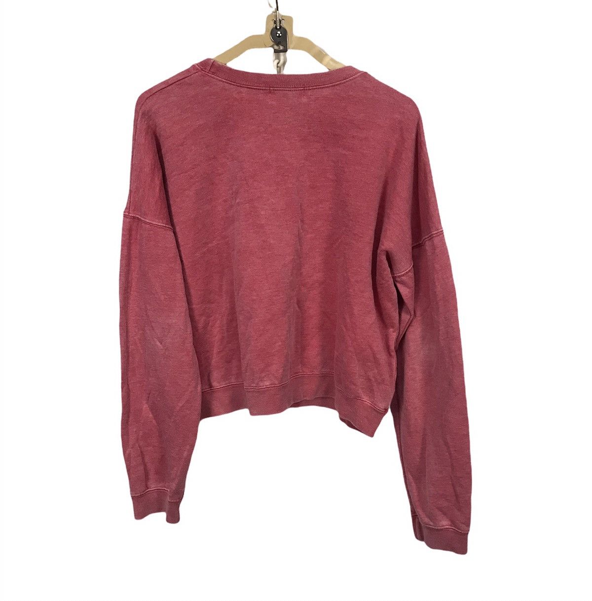 Zara ‘Love knows no limits’ croptop sweatshirt by Zara Size M / US 6-8 / IT 42-44 - 2 Thumbnail
