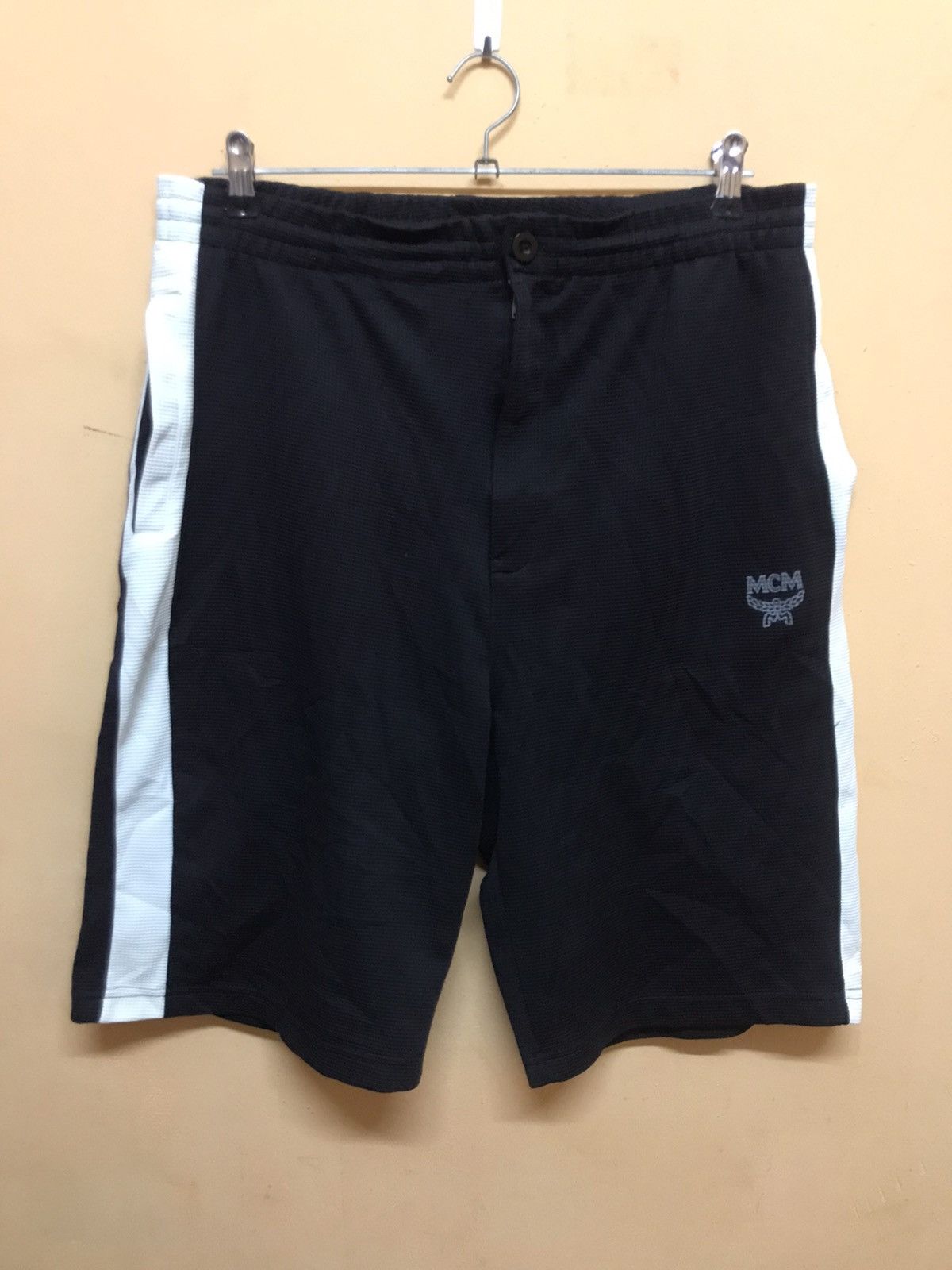 MCM ‼️MCM SHORTPANT W33‼️ Size US 33 - 1 Thumbnail