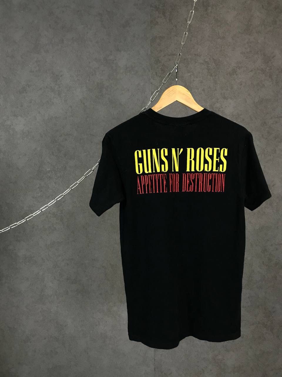 Band Tees Guns N Roses 2004 vintage rock overprinted band tee Size US S / EU 44-46 / 1 - 6 Thumbnail