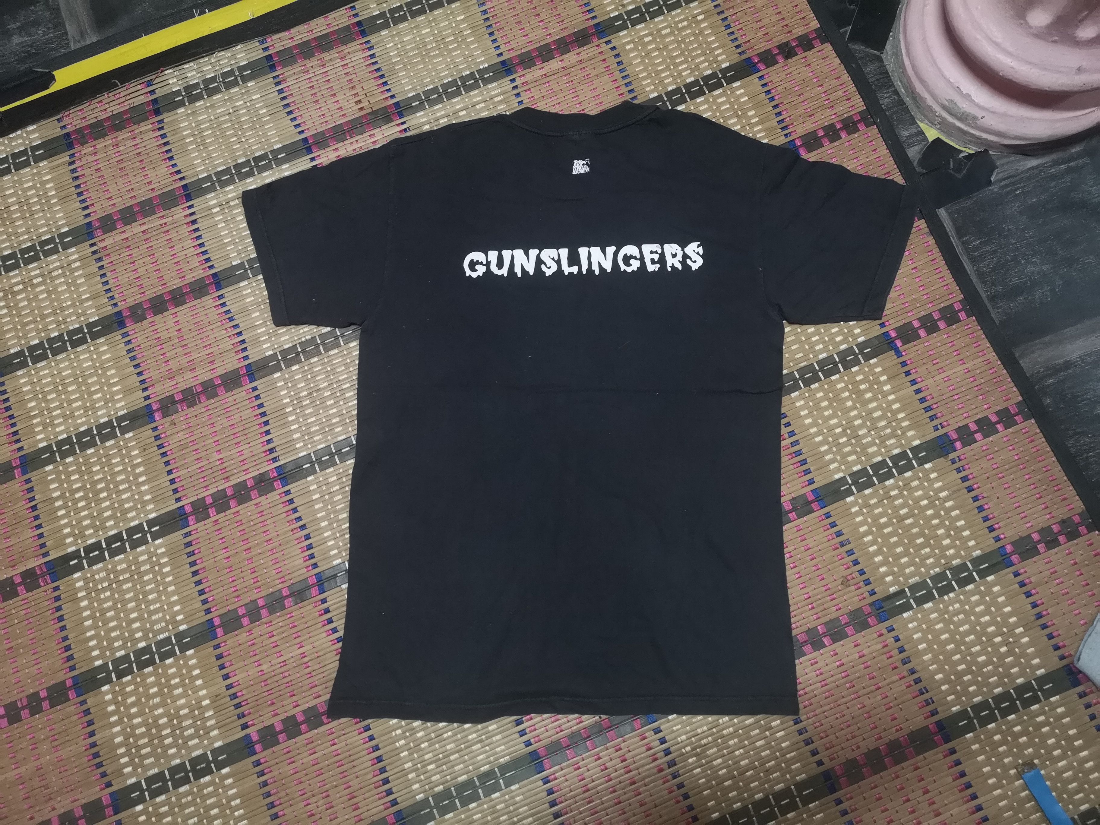 Vintage Vintage Gunslinger (Men Die As dogs Die) Size US M / EU 48-50 / 2 - 1 Thumbnail