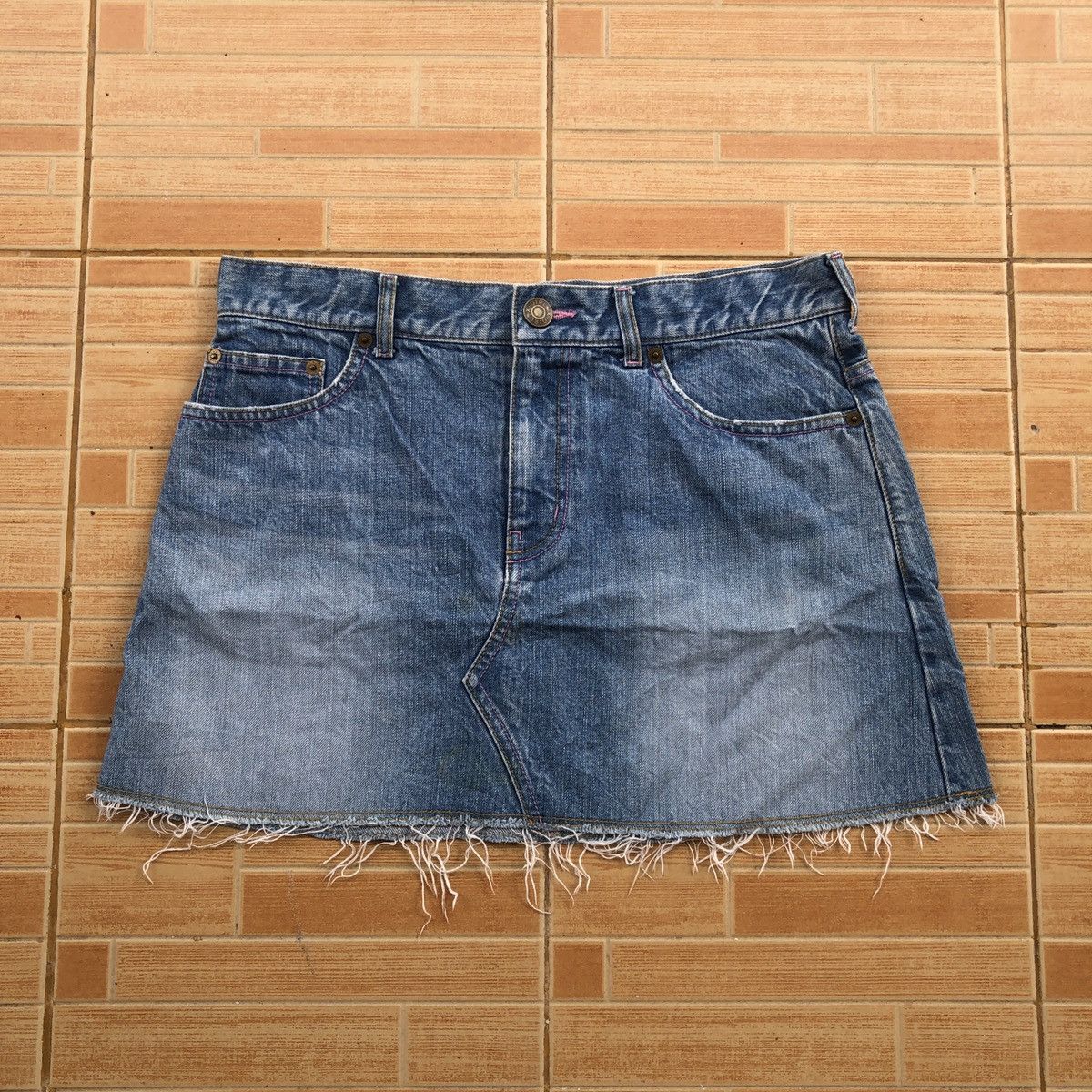 X-Girl 💥RARE X-girl Denim Star Pocket Mini Skirt Size 31" - 2 Thumbnail