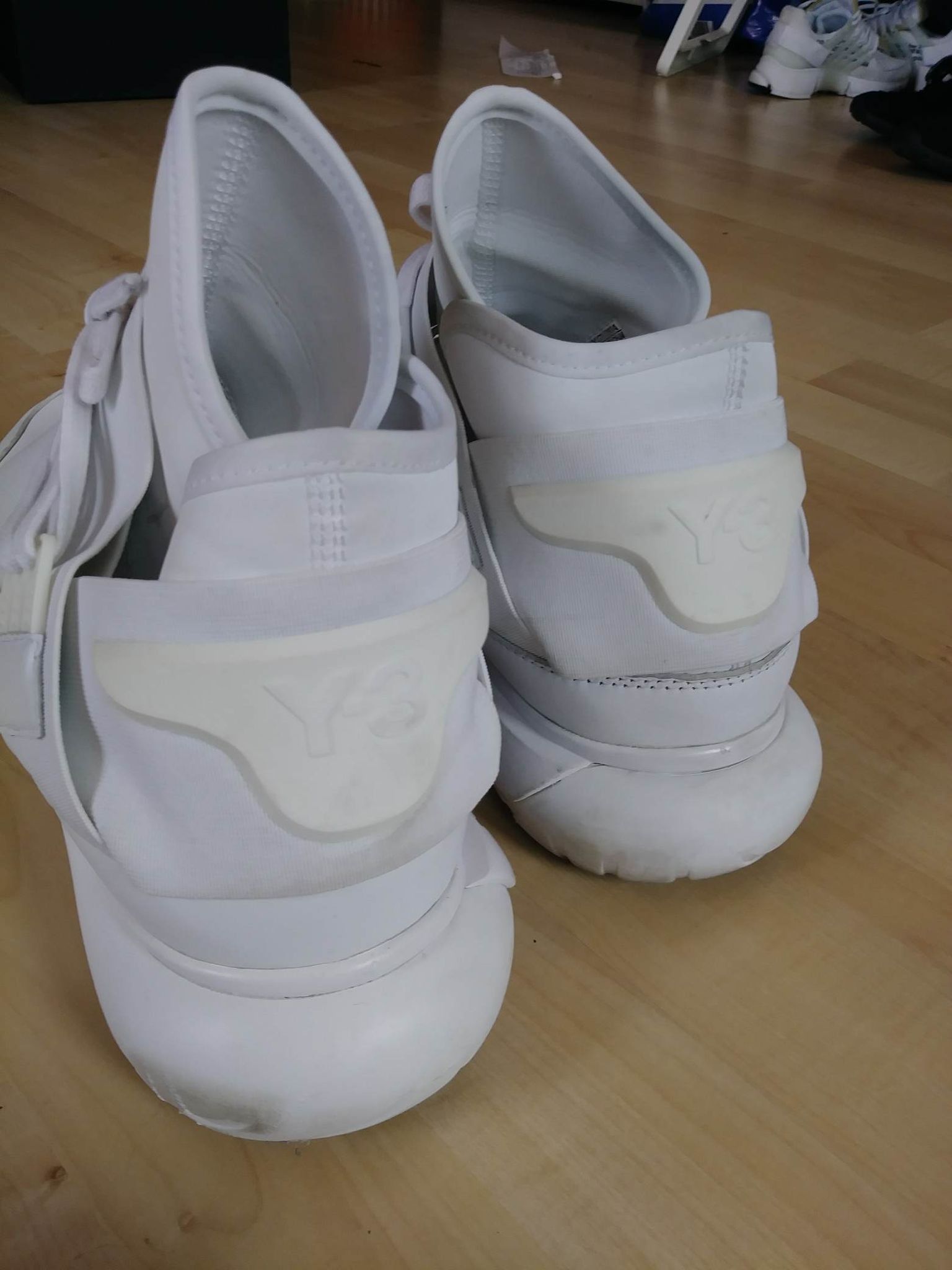 Adidas × Y-3 × Yohji Yamamoto Y-3 Yohji Yamamoto Qasa High Size 10.5 US Size US 10.5 / EU 43-44 - 8 Thumbnail