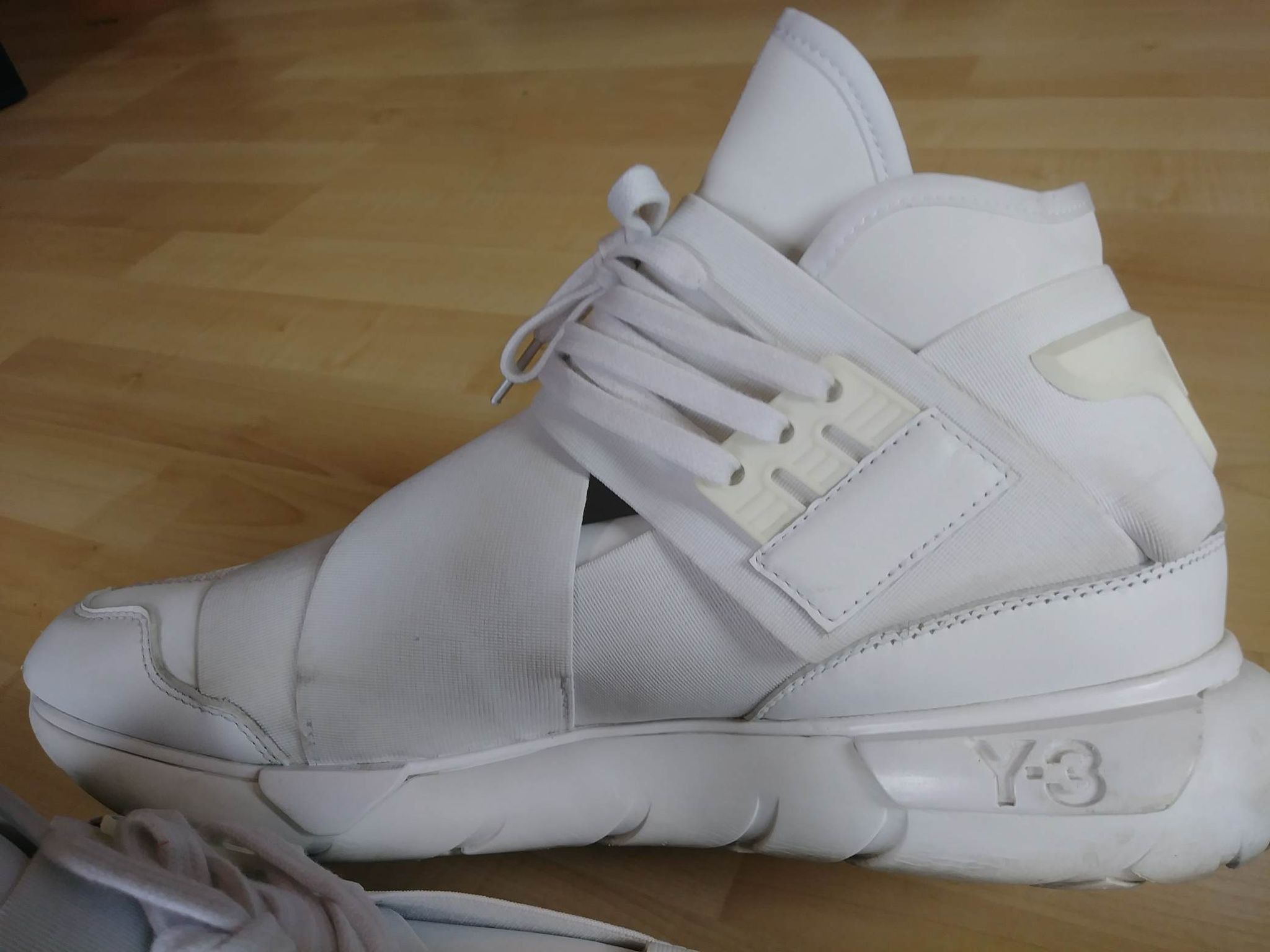 Adidas × Y-3 × Yohji Yamamoto Y-3 Yohji Yamamoto Qasa High Size 10.5 US Size US 10.5 / EU 43-44 - 9 Thumbnail