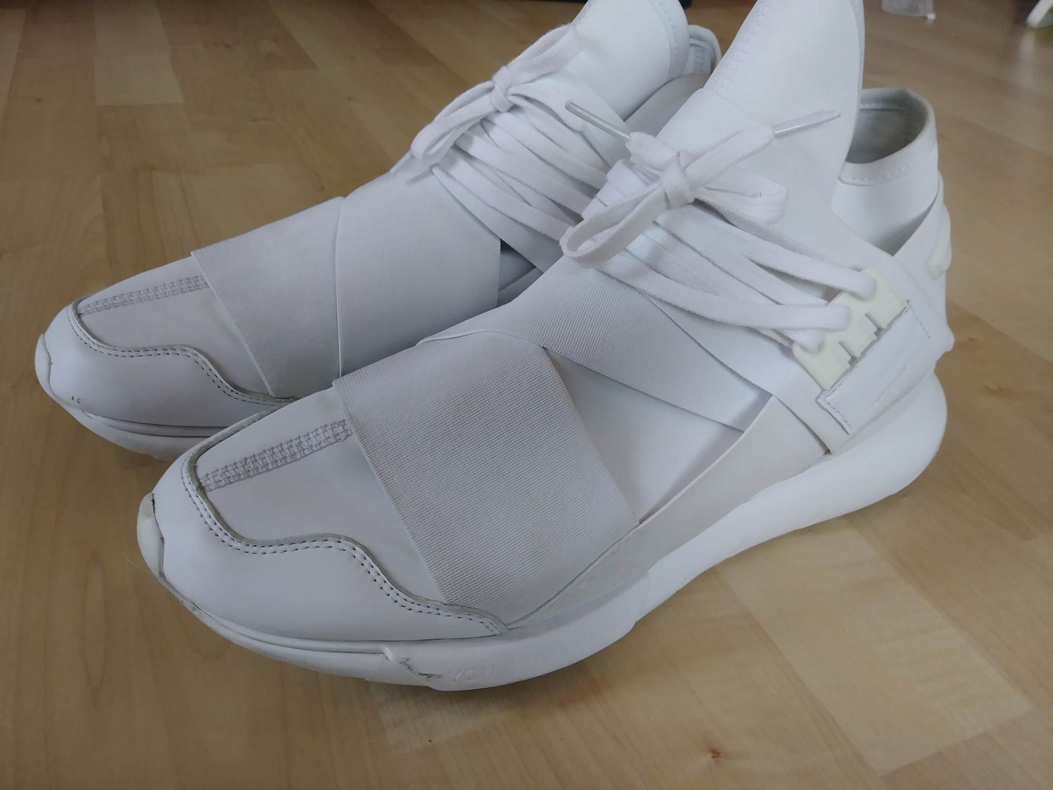 Adidas × Y-3 × Yohji Yamamoto Y-3 Yohji Yamamoto Qasa High Size 10.5 US Size US 10.5 / EU 43-44 - 1 Thumbnail
