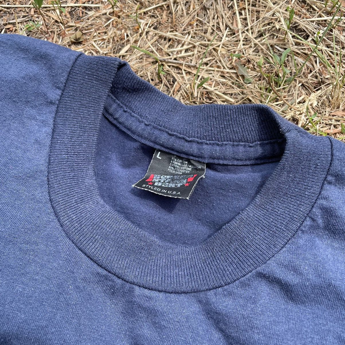 Vintage Vintage 90s Graphic Tee Humor Animal Print Streetwear Navy L Size US L / EU 52-54 / 3 - 7 Thumbnail