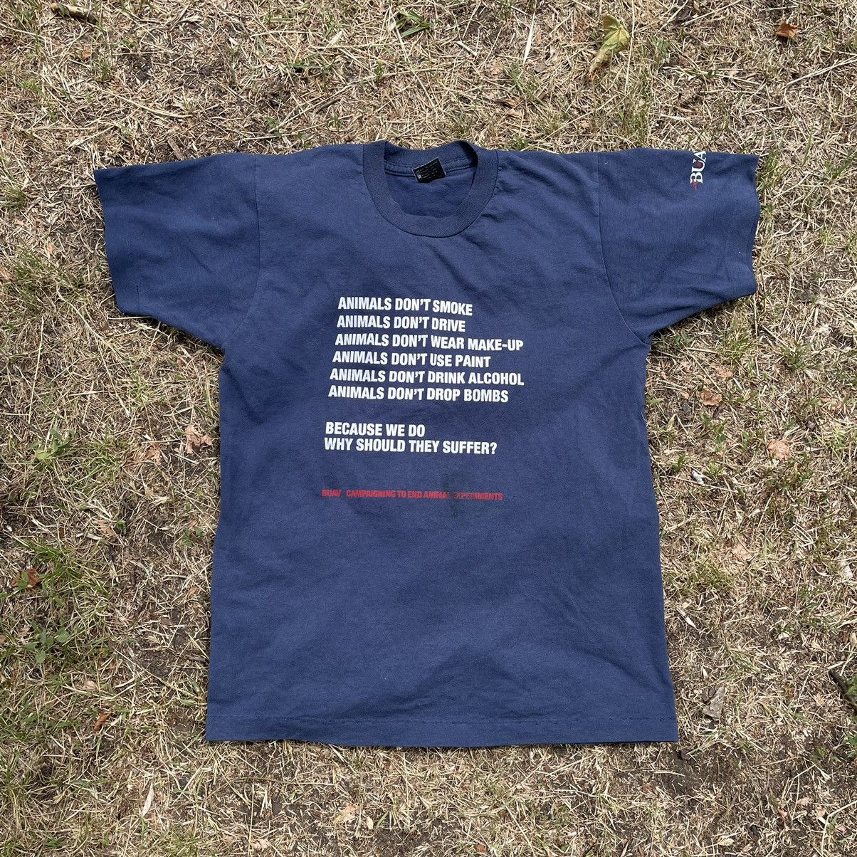 Vintage Vintage 90s Graphic Tee Humor Animal Print Streetwear Navy L Size US L / EU 52-54 / 3 - 1 Thumbnail