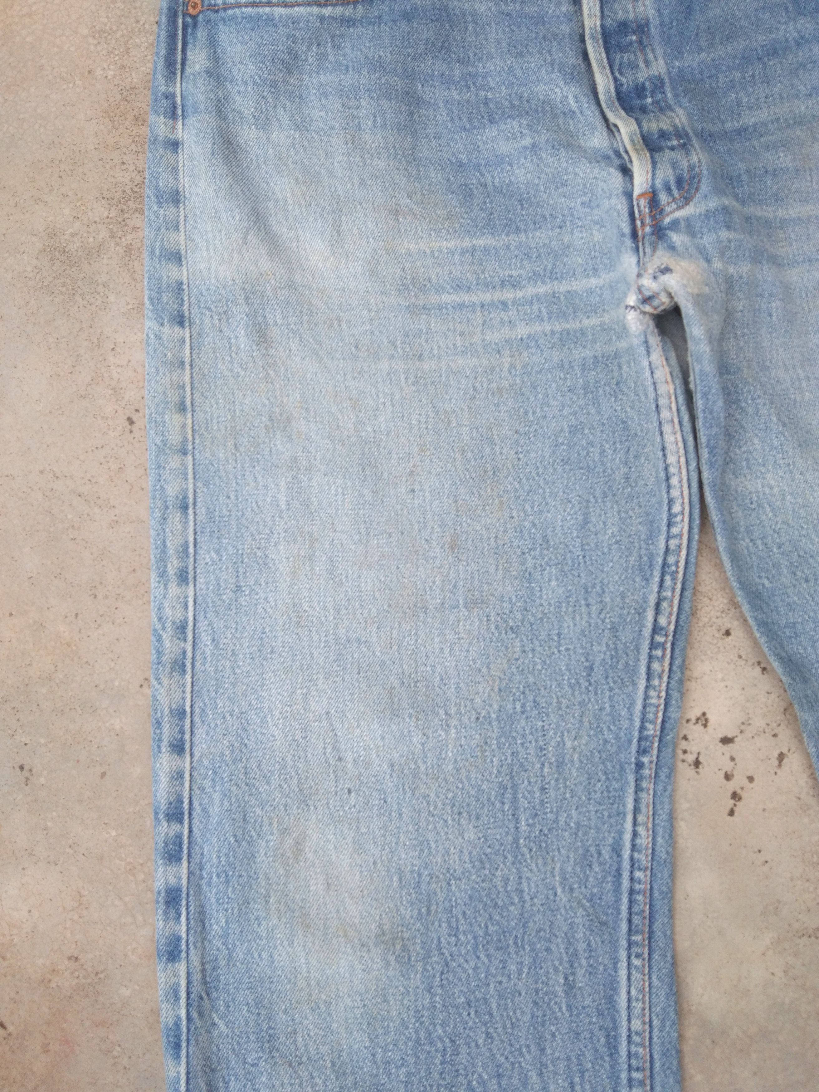 Levi's × Vintage 90s Vintage Levis 501 xx Made In USA Distressed Jeans 36x30 Size US 36 / EU 52 - 8 Thumbnail