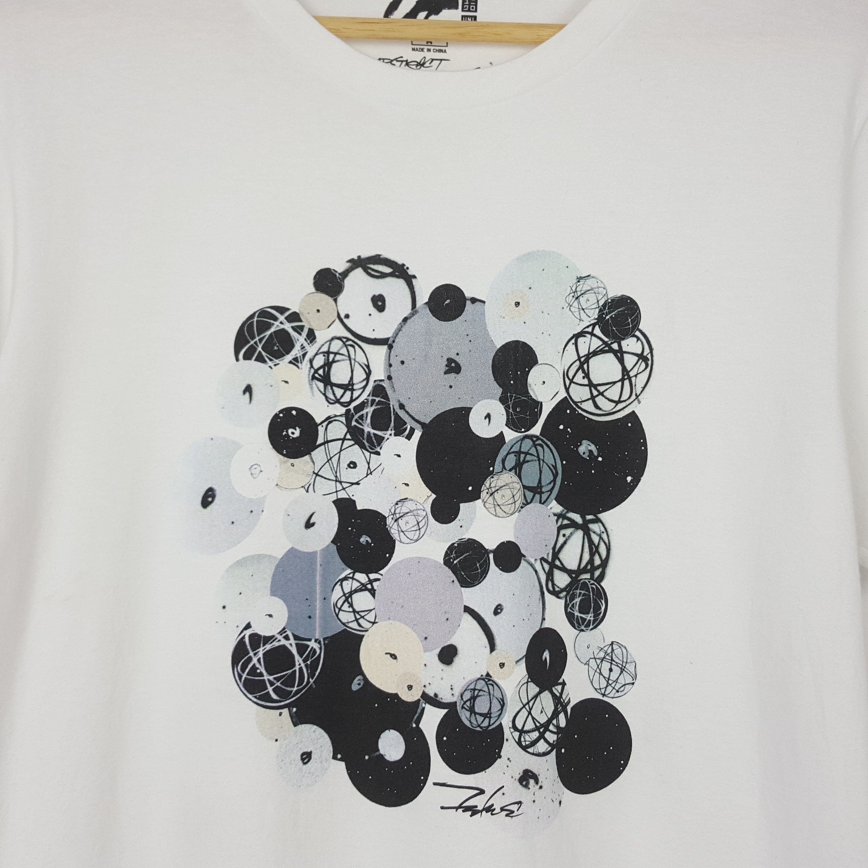 Designer × Futura × Uniqlo Vintage Futura Laboratories FL X UT Japanese brand t-shirt Size US M / EU 48-50 / 2 - 2 Thumbnail