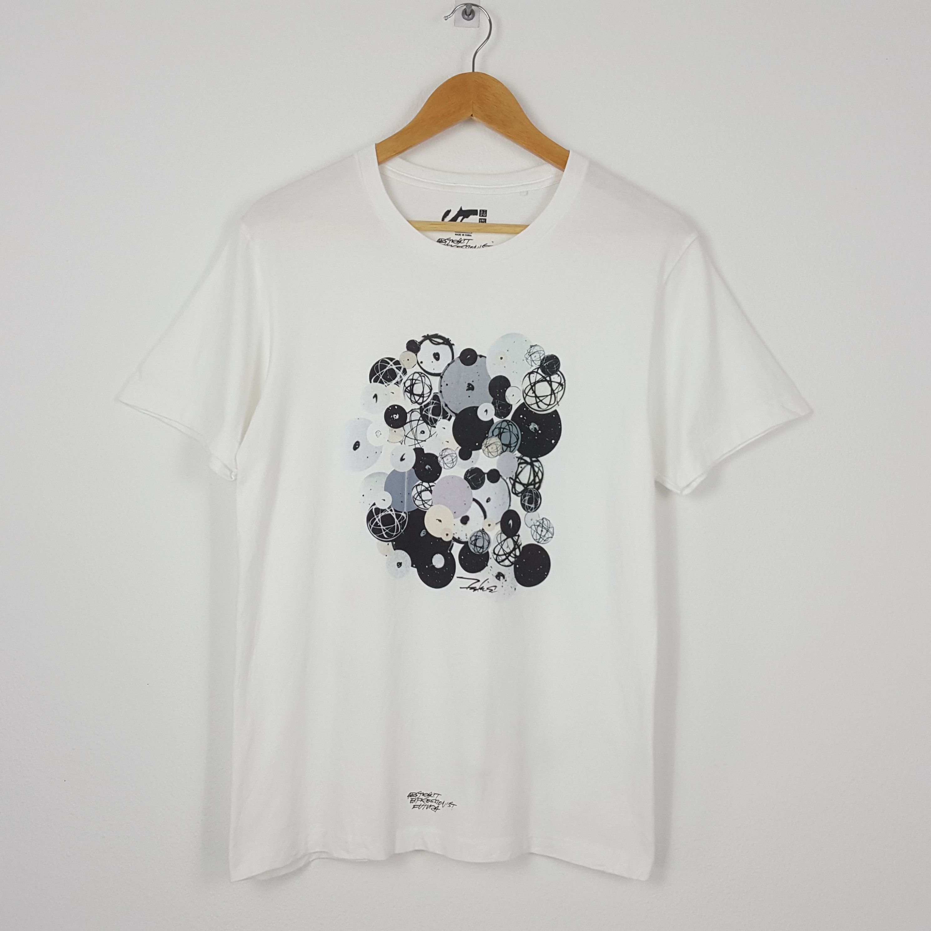 Designer × Futura × Uniqlo Vintage Futura Laboratories FL X UT Japanese brand t-shirt Size US M / EU 48-50 / 2 - 1 Thumbnail