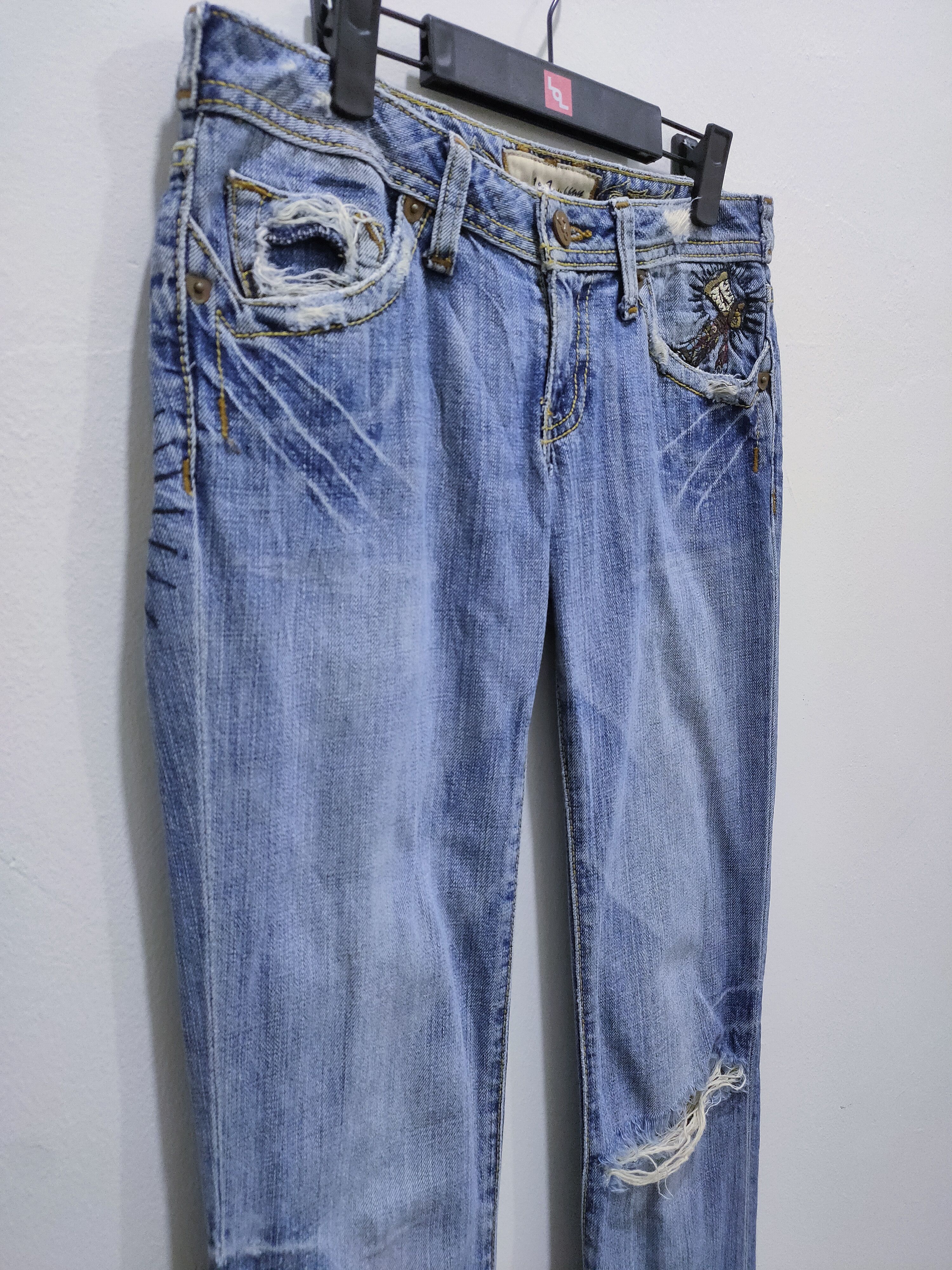 Japanese Brand J&COMPANY Embroidery Apache Skull Acid Washed Bootcut Jeans Size 28" / US 6 / IT 42 - 6 Thumbnail