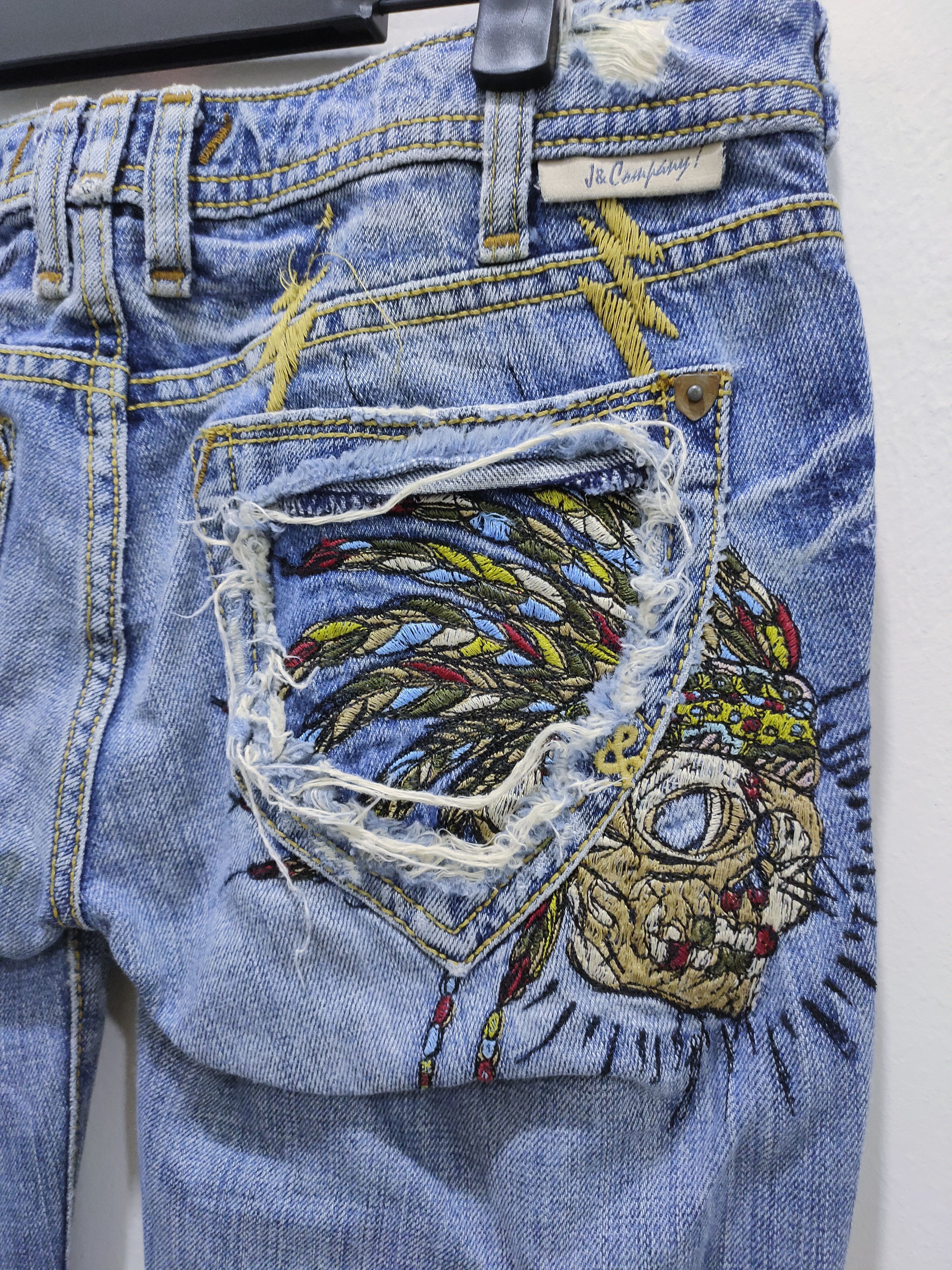 Japanese Brand J&COMPANY Embroidery Apache Skull Acid Washed Bootcut Jeans Size 28" / US 6 / IT 42 - 16 Thumbnail