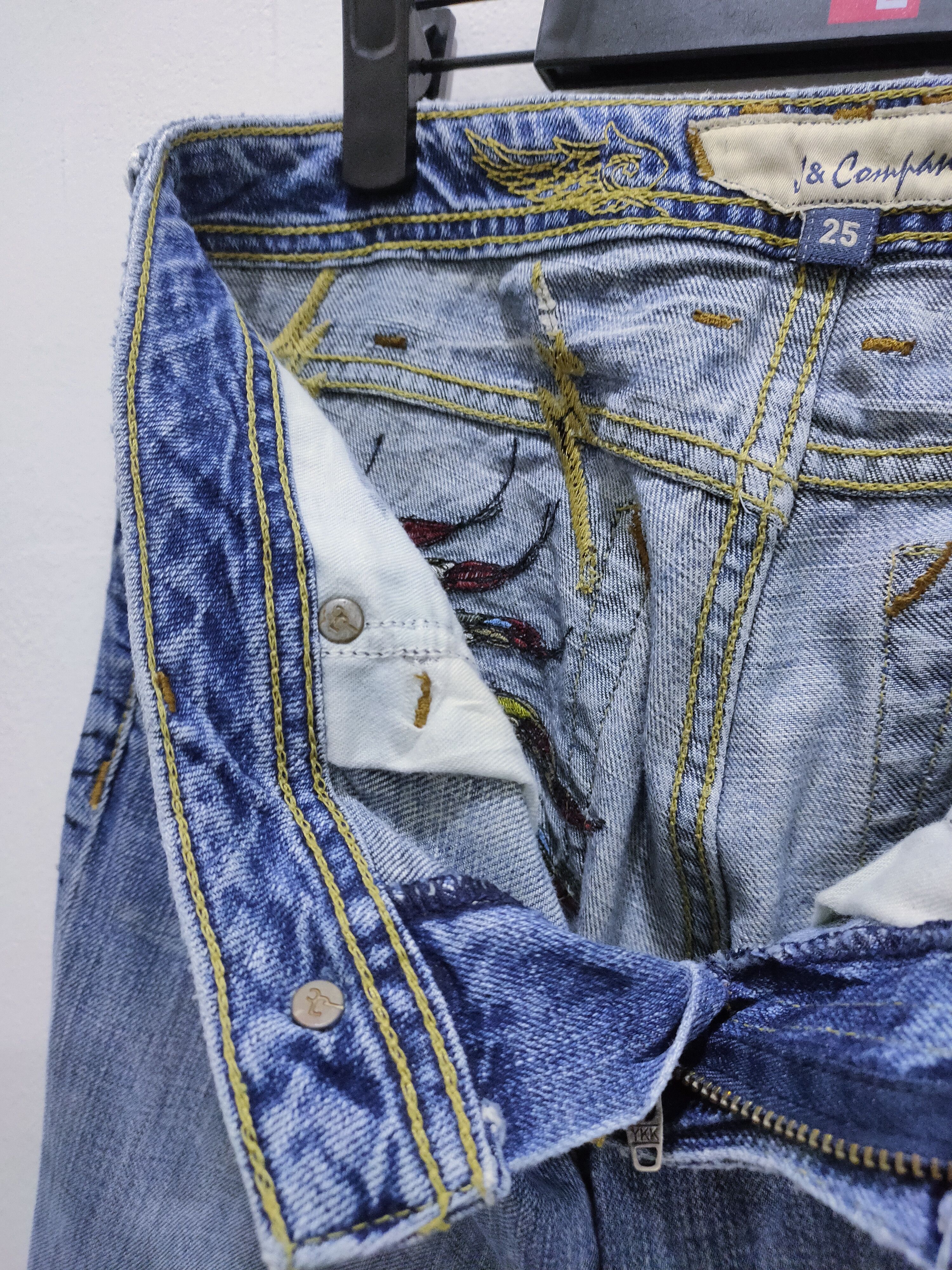 Japanese Brand J&COMPANY Embroidery Apache Skull Acid Washed Bootcut Jeans Size 28" / US 6 / IT 42 - 19 Thumbnail