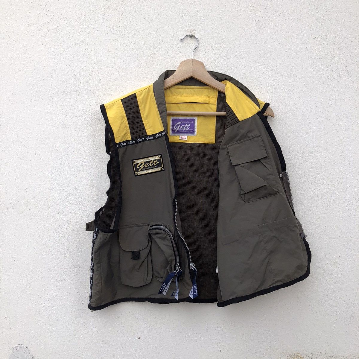 Japanese Brand VINTAGE GETT EXCITING FISHING BAY VEST UTILITY MULTI POCKET Size US L / EU 52-54 / 3 - 14 Thumbnail