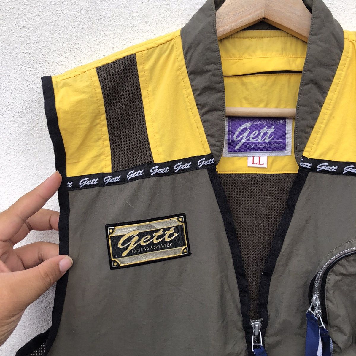 Japanese Brand VINTAGE GETT EXCITING FISHING BAY VEST UTILITY MULTI POCKET Size US L / EU 52-54 / 3 - 6 Thumbnail