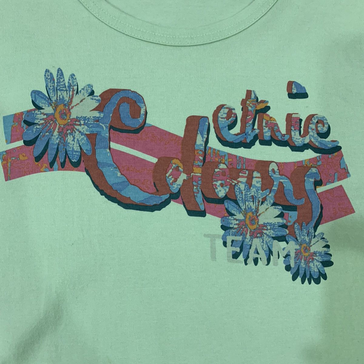 Vintage LUCUPE Etnic Colour Hawaiian BigLogo Graphic Surf Tee Shirt Size US S / EU 44-46 / 1 - 4 Thumbnail