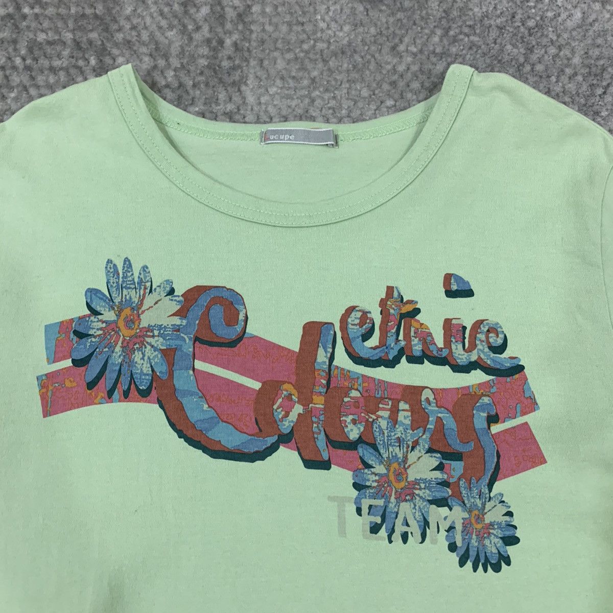 Vintage LUCUPE Etnic Colour Hawaiian BigLogo Graphic Surf Tee Shirt Size US S / EU 44-46 / 1 - 3 Thumbnail
