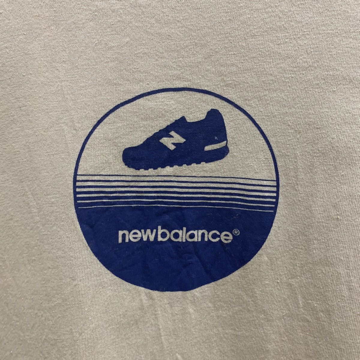 New Balance NEW BALANCE Sneakers Circle Big Logo Streetwear Fashion Tee Size US L / EU 52-54 / 3 - 3 Thumbnail