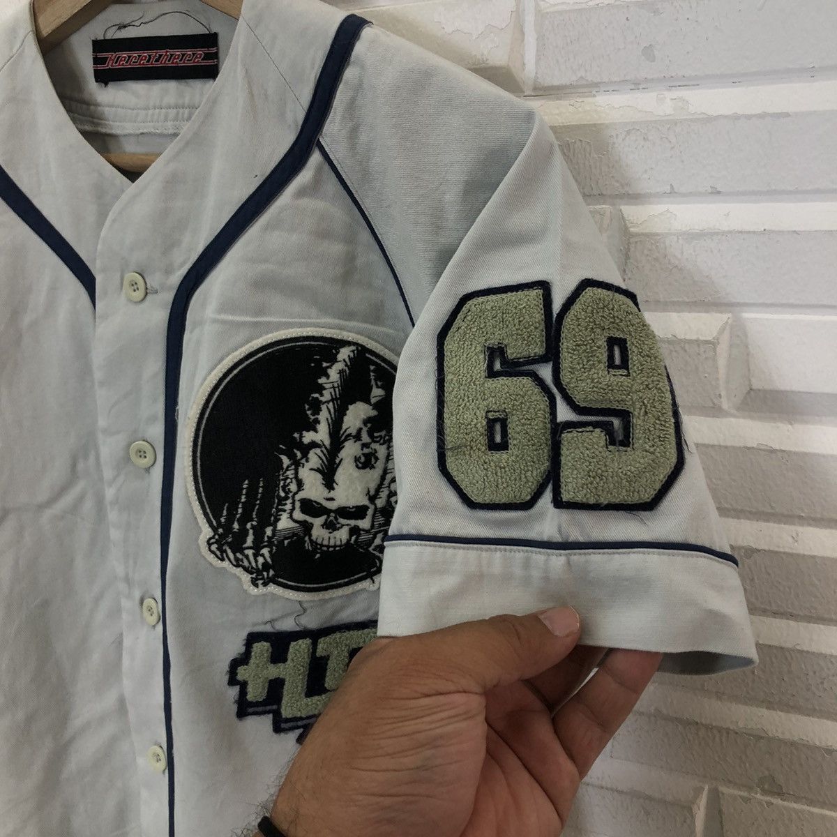Japanese Brand HERETHERE SHORT SLEEVE SHIRT BIG LOGO PUNK STYLE DESIGN Size US M / EU 48-50 / 2 - 5 Thumbnail