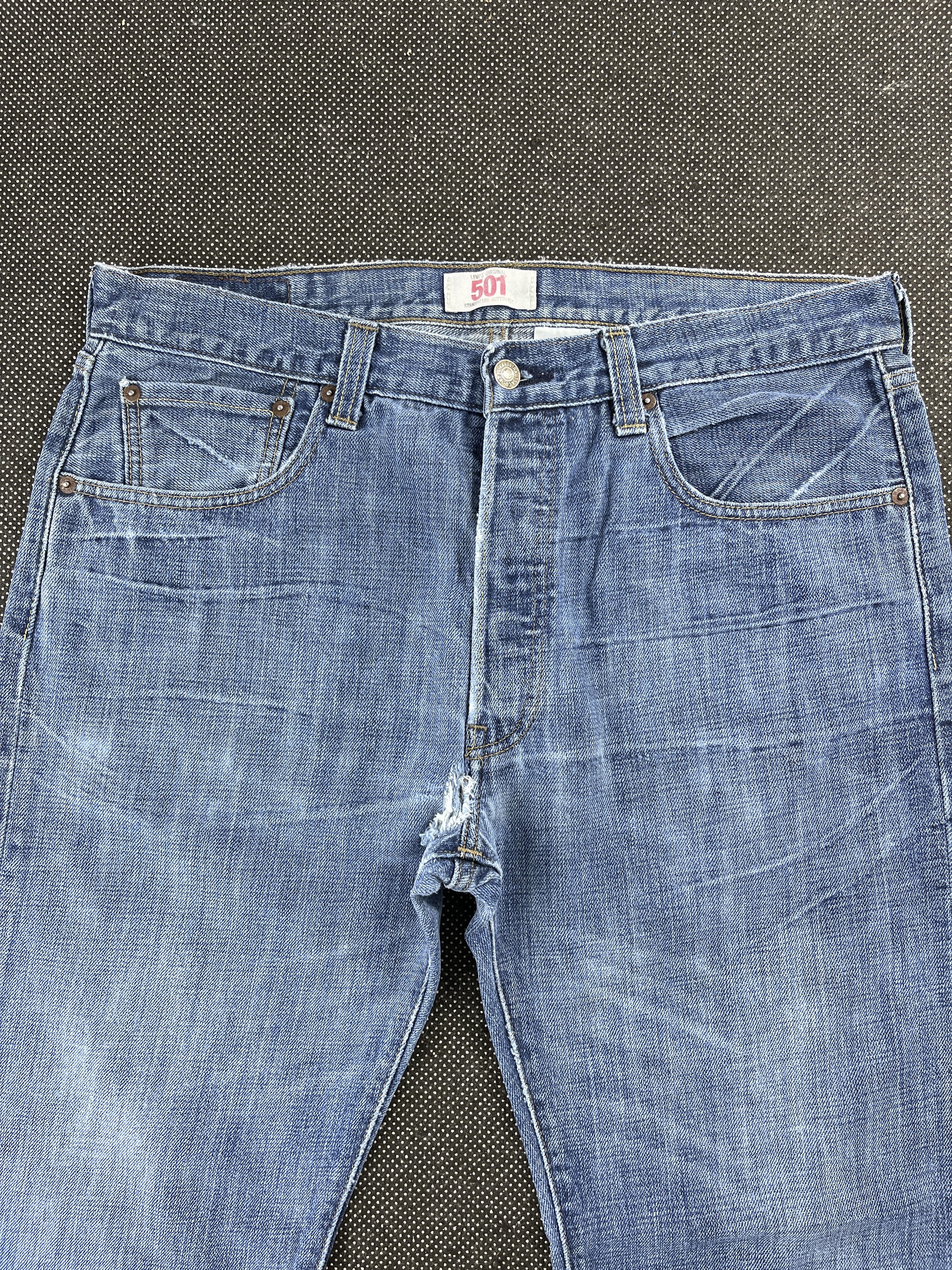 Levi's Vintage Levi’s 501 Ripped Jeans 35 x 29 Denim - J261 Size US 35 - 3 Thumbnail