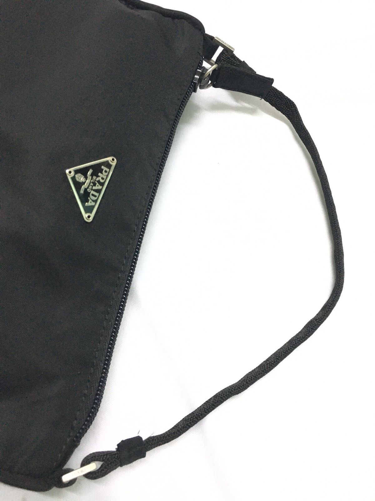 Prada 🔥Hot Item🔥Authentic Vintage Prada Nylon Handcarry Size ONE SIZE - 10 Thumbnail