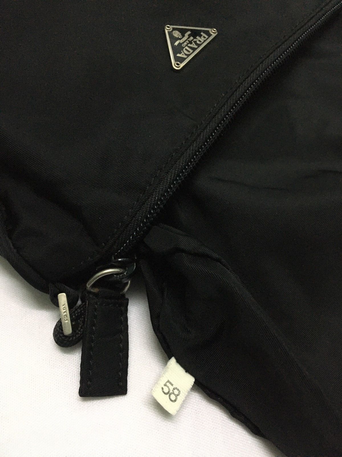 Prada 🔥Hot Item🔥Authentic Vintage Prada Nylon Handcarry Size ONE SIZE - 20 Thumbnail