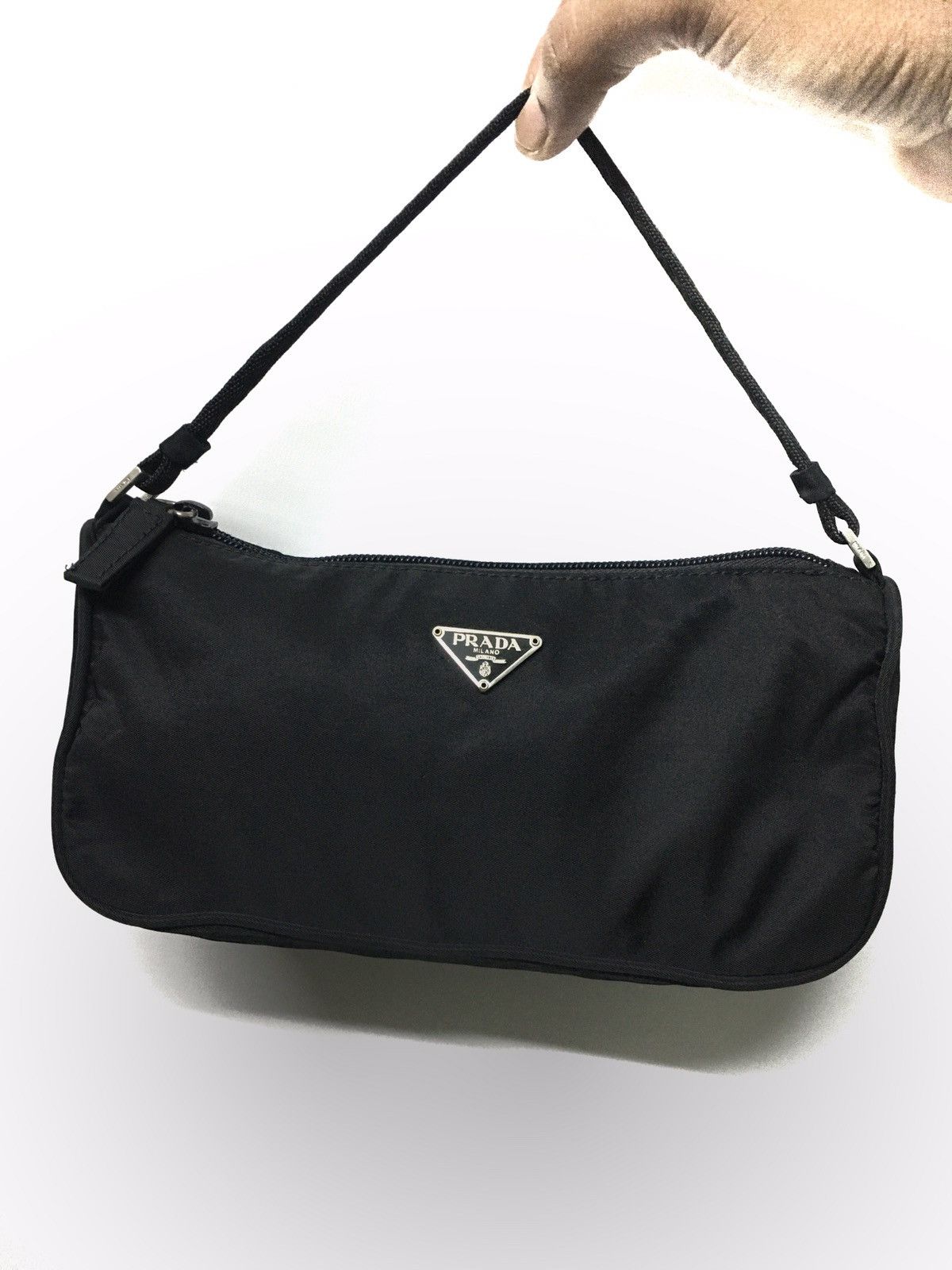 Prada 🔥Hot Item🔥Authentic Vintage Prada Nylon Handcarry Size ONE SIZE - 4 Thumbnail