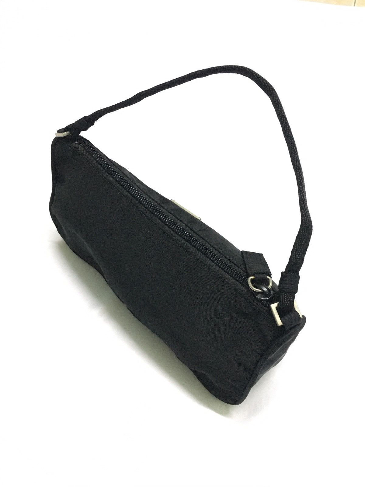 Prada 🔥Hot Item🔥Authentic Vintage Prada Nylon Handcarry Size ONE SIZE - 8 Thumbnail