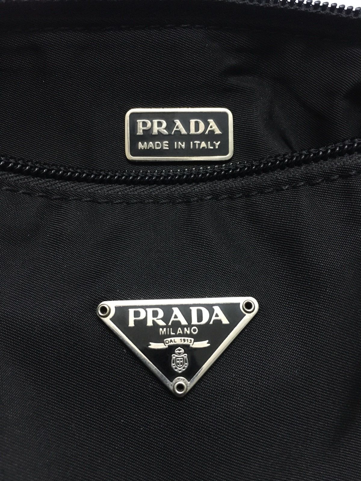 Prada 🔥Hot Item🔥Authentic Vintage Prada Nylon Handcarry Size ONE SIZE - 17 Thumbnail