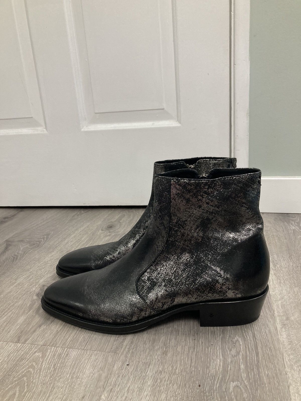 John Varvatos Ludlow vintage zip boot. 10 Size US 10 / EU 43 - 8 Thumbnail