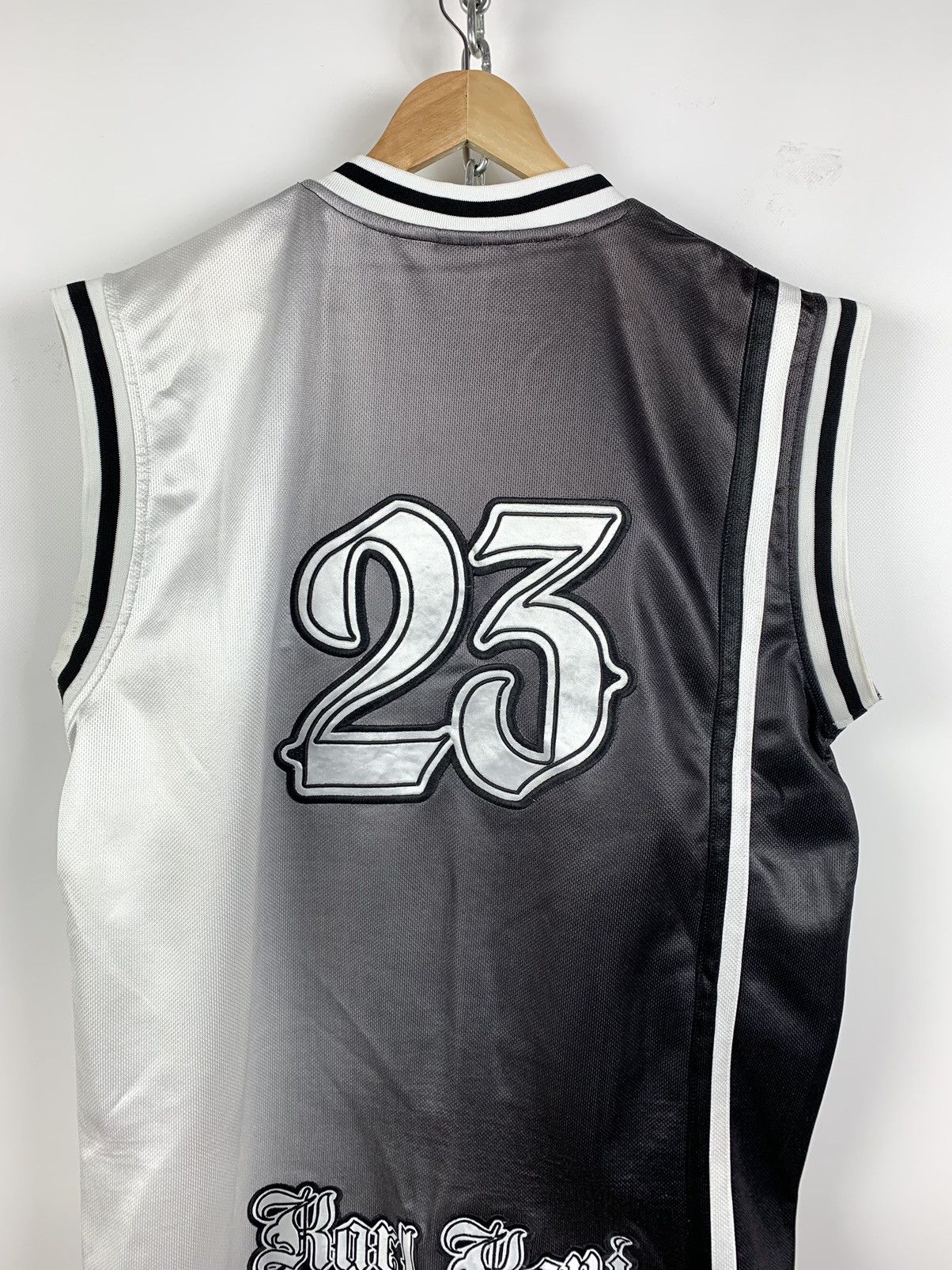 Karl Kani 90s Vintage Karl Kani 23 Made in USA Jersey Shirt Size US M / EU 48-50 / 2 - 7 Thumbnail