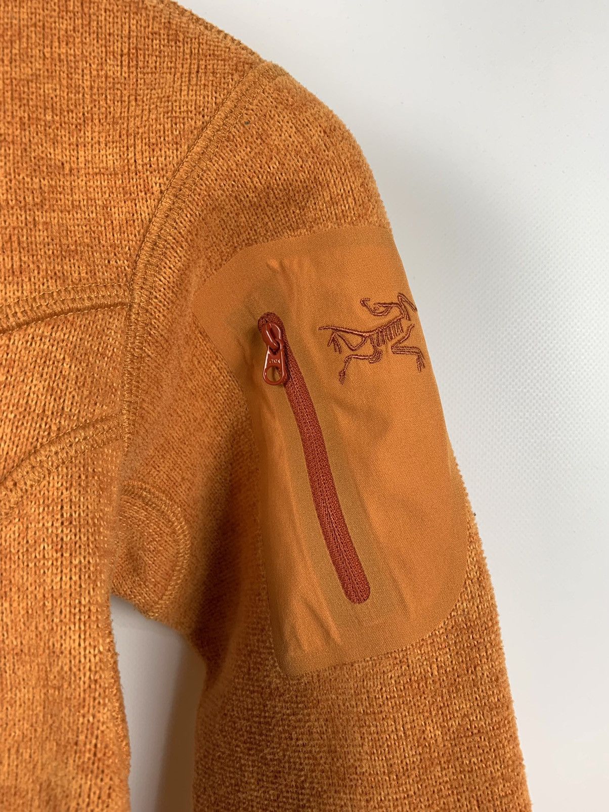 Arc'teryx WMNS Vintage Arcteryx Orange Zip Fleece Hoodie Jacket Size XS / US 0-2 / IT 36-38 - 3 Thumbnail