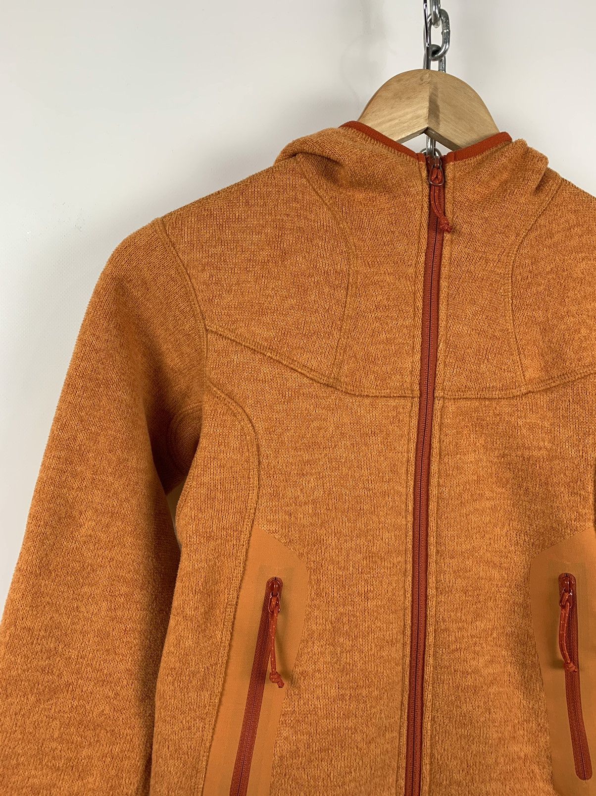 Arc'teryx WMNS Vintage Arcteryx Orange Zip Fleece Hoodie Jacket Size XS / US 0-2 / IT 36-38 - 5 Thumbnail