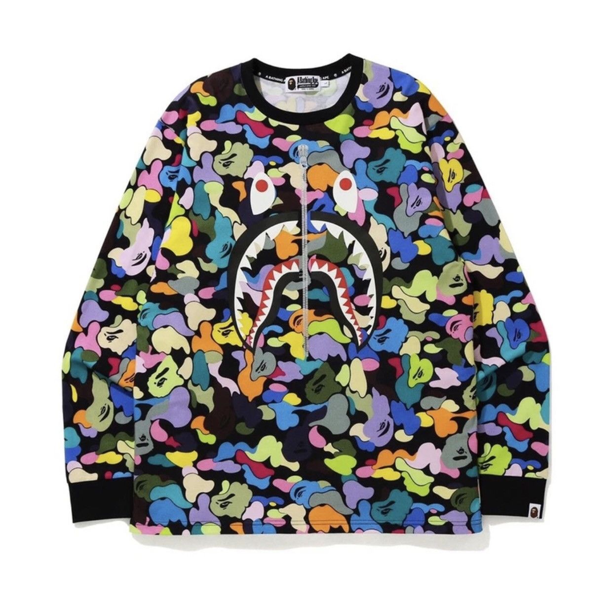 Bape MULTI CAMO SHARK WIDE L/S TEE Size US M / EU 48-50 / 2 - 1 Thumbnail