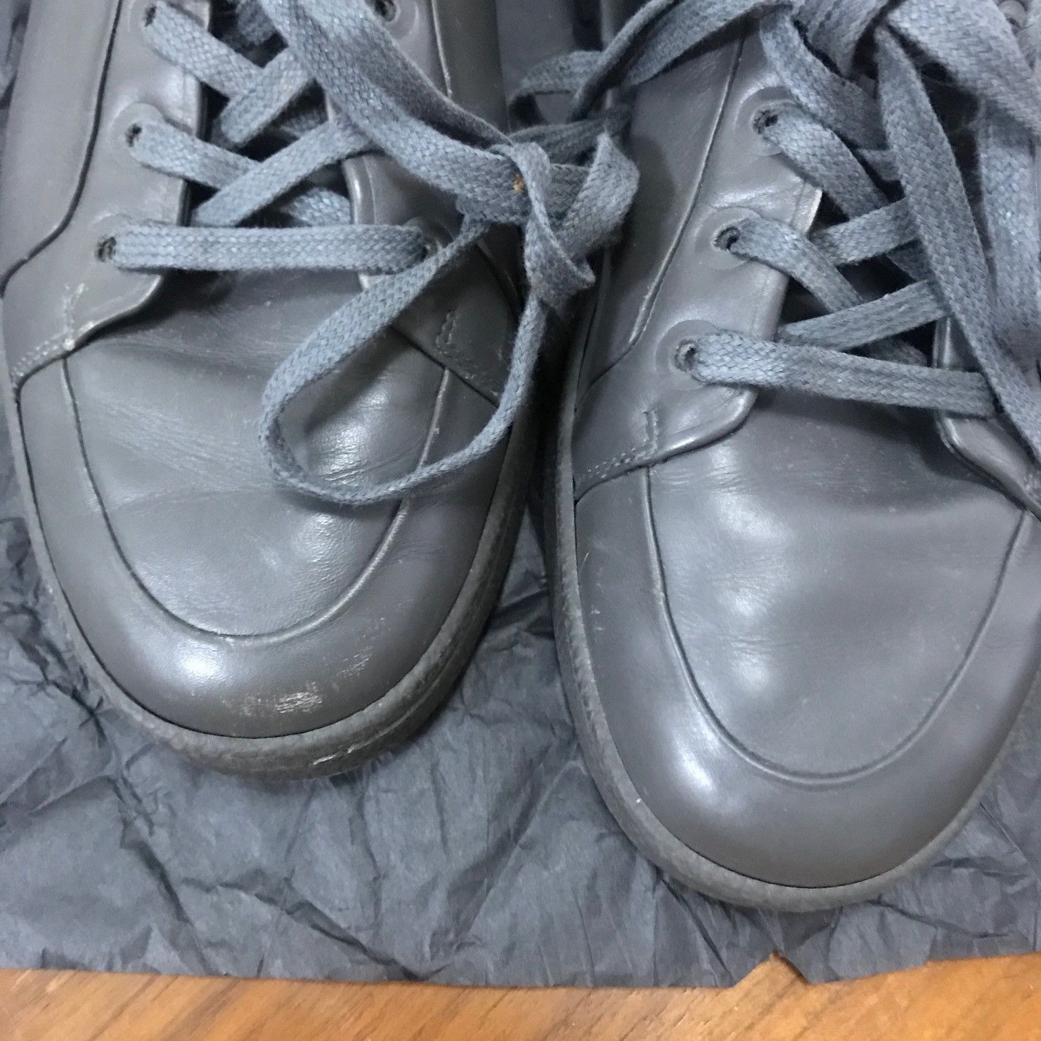 Balenciaga BALENCIAGA Low Top Leather Sneaker Size US 7 / EU 40 - 8 Thumbnail