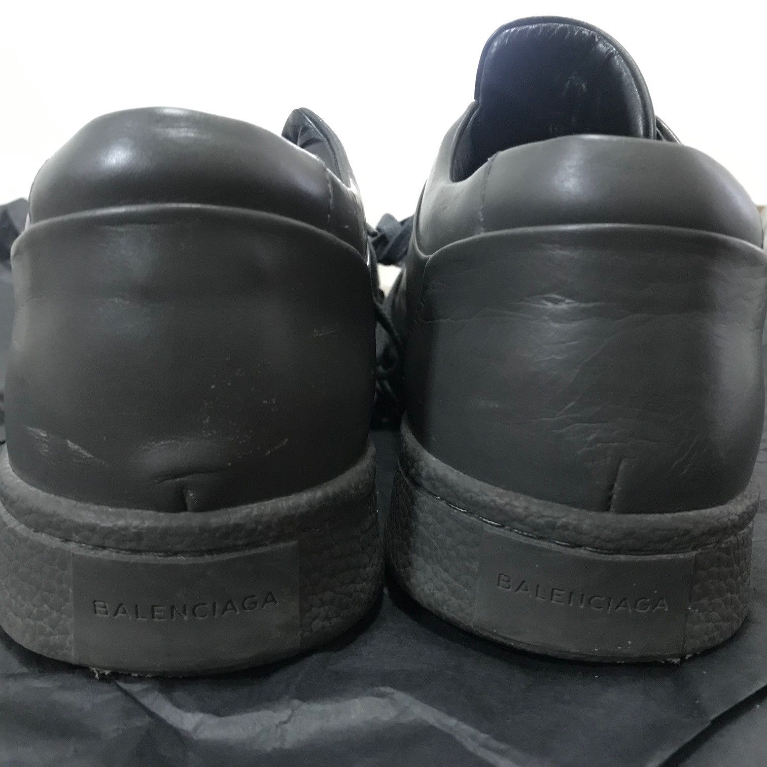 Balenciaga BALENCIAGA Low Top Leather Sneaker Size US 7 / EU 40 - 11 Thumbnail