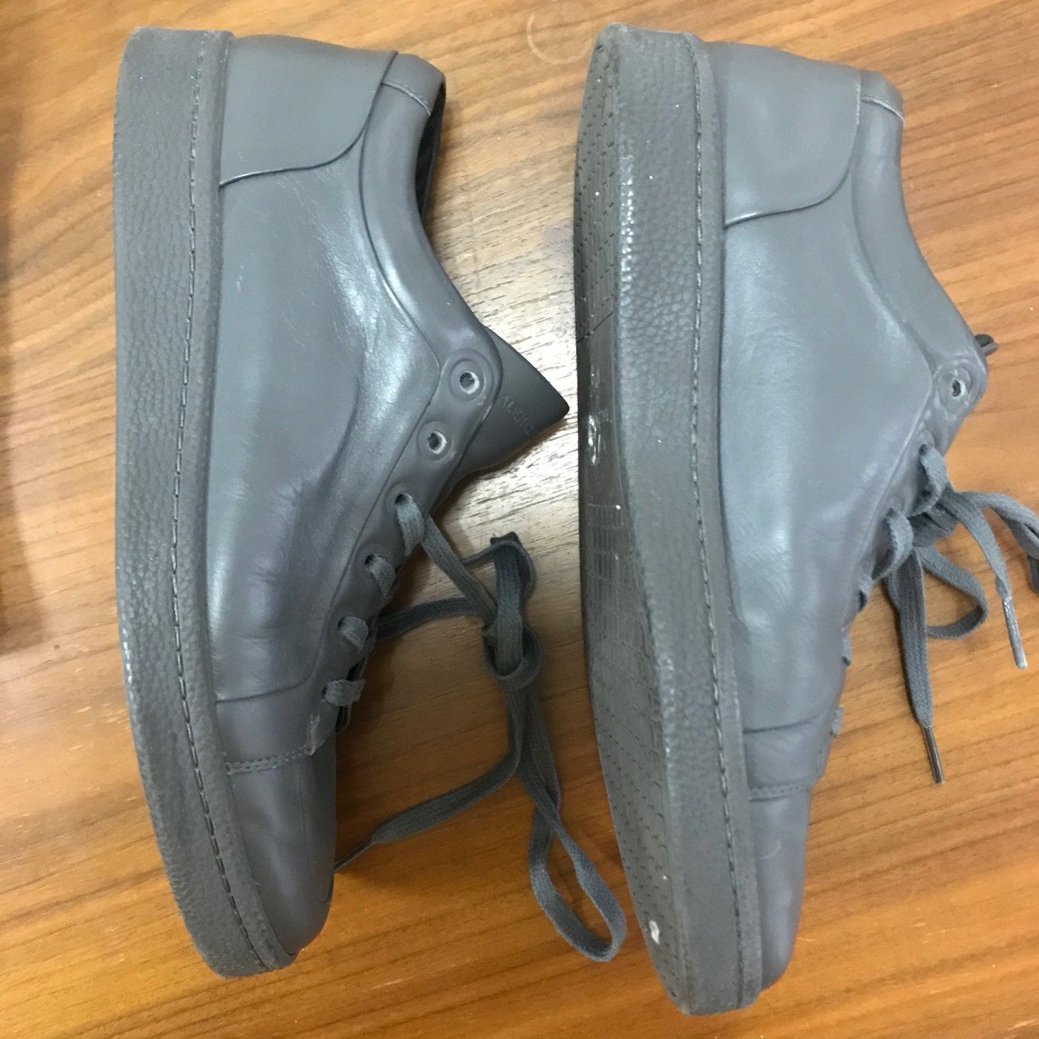Balenciaga BALENCIAGA Low Top Leather Sneaker Size US 7 / EU 40 - 3 Thumbnail