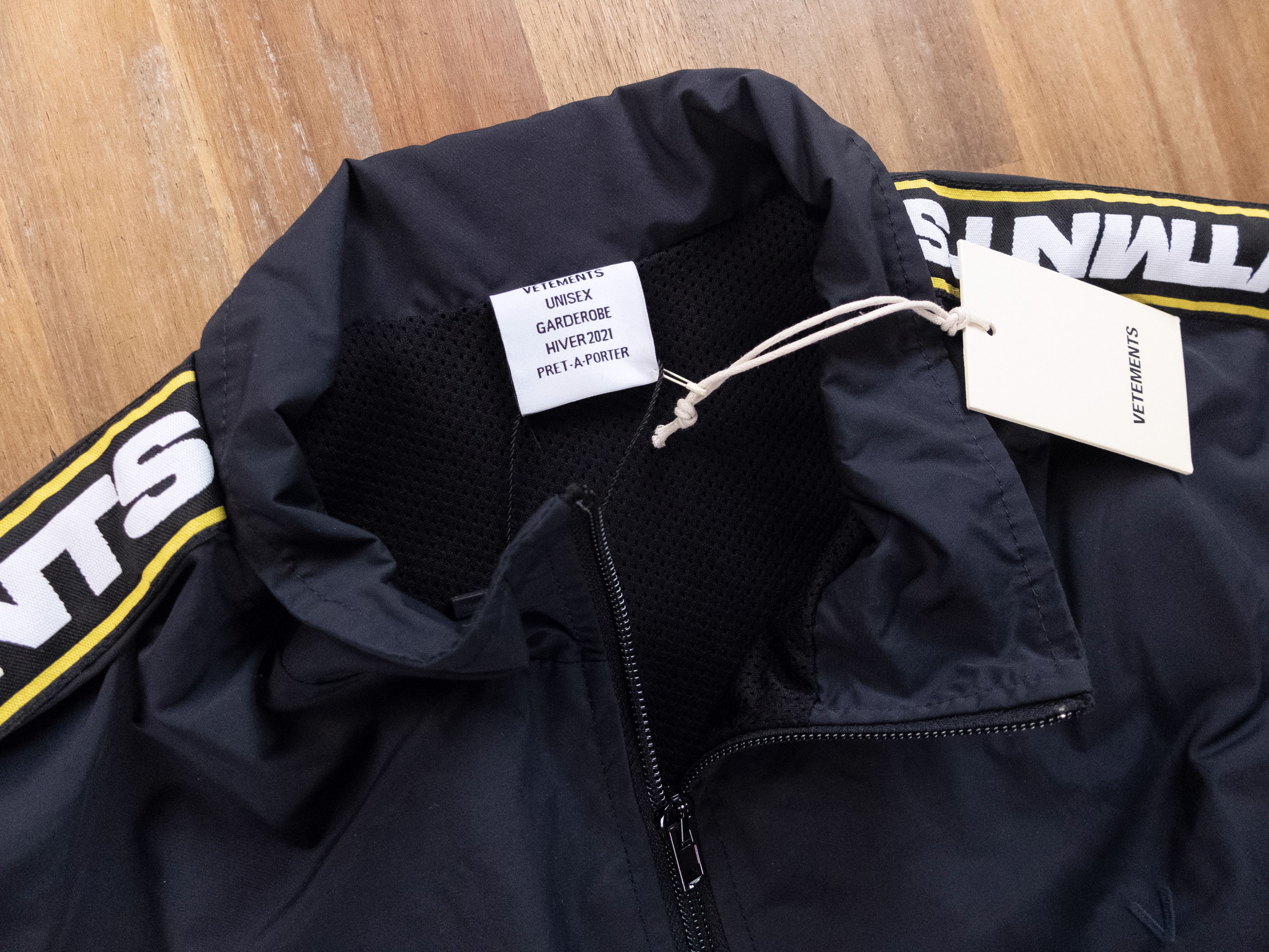 Vetements $1530 VETEMENTS black logo tape zip up track jacket Small Size US S / EU 44-46 / 1 - 5 Thumbnail
