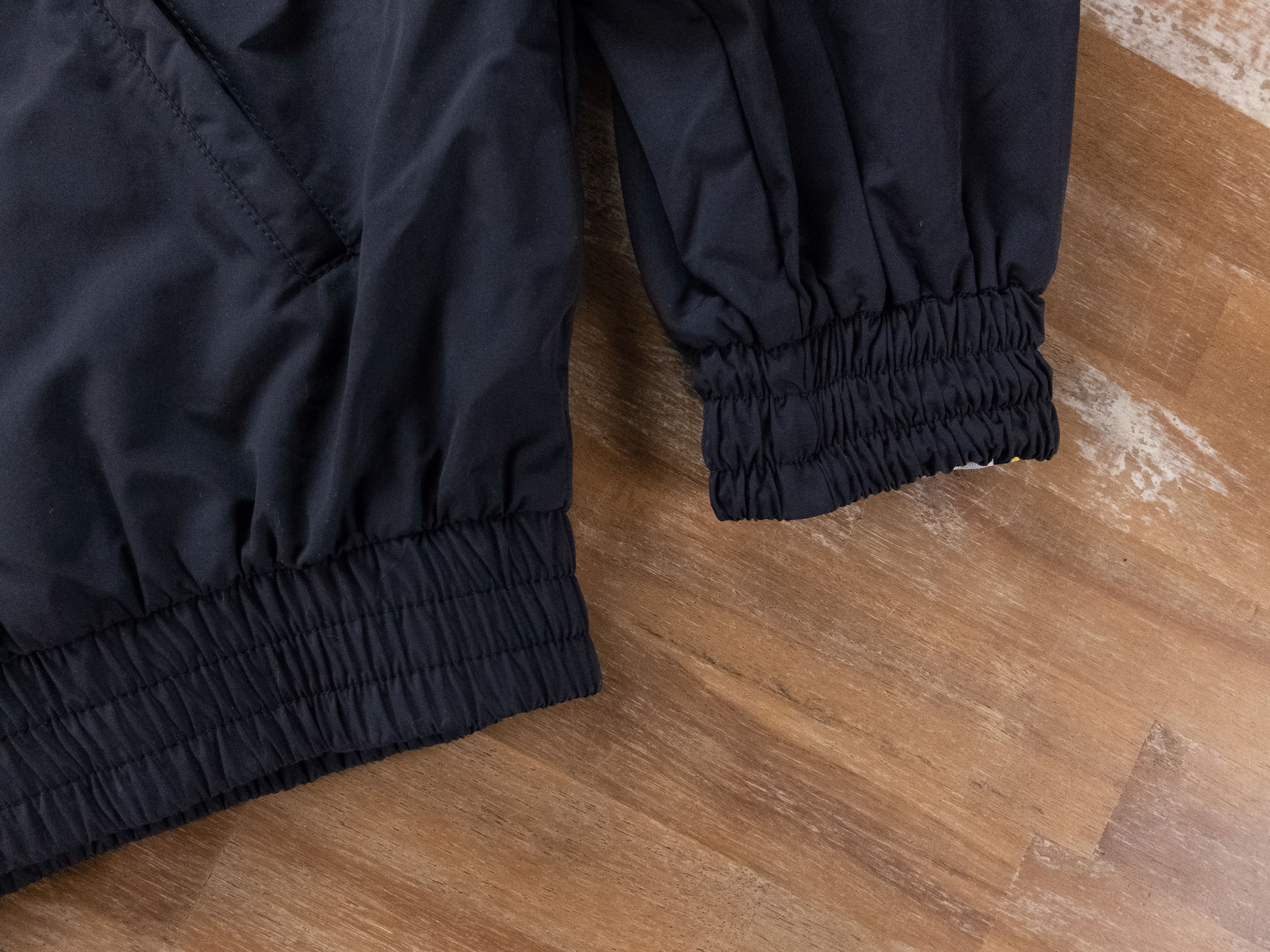 Vetements $1530 VETEMENTS black logo tape zip up track jacket Small Size US S / EU 44-46 / 1 - 8 Thumbnail