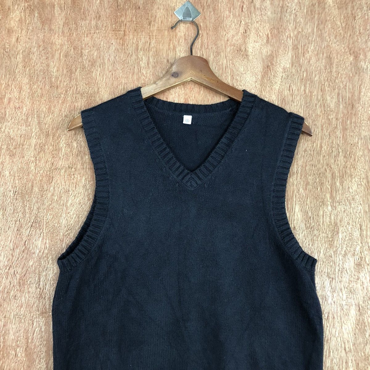 Vintage Japan Black plain Knit Vest #c846 Size US S / EU 44-46 / 1 - 7 Thumbnail