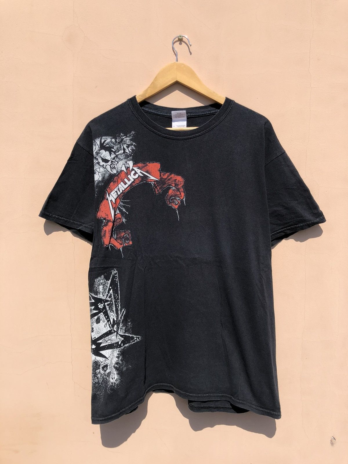 Band Tees Vintage 2000s Metallica Faded Black Tee (Iron Maiden Korn) Size US L / EU 52-54 / 3 - 1 Thumbnail