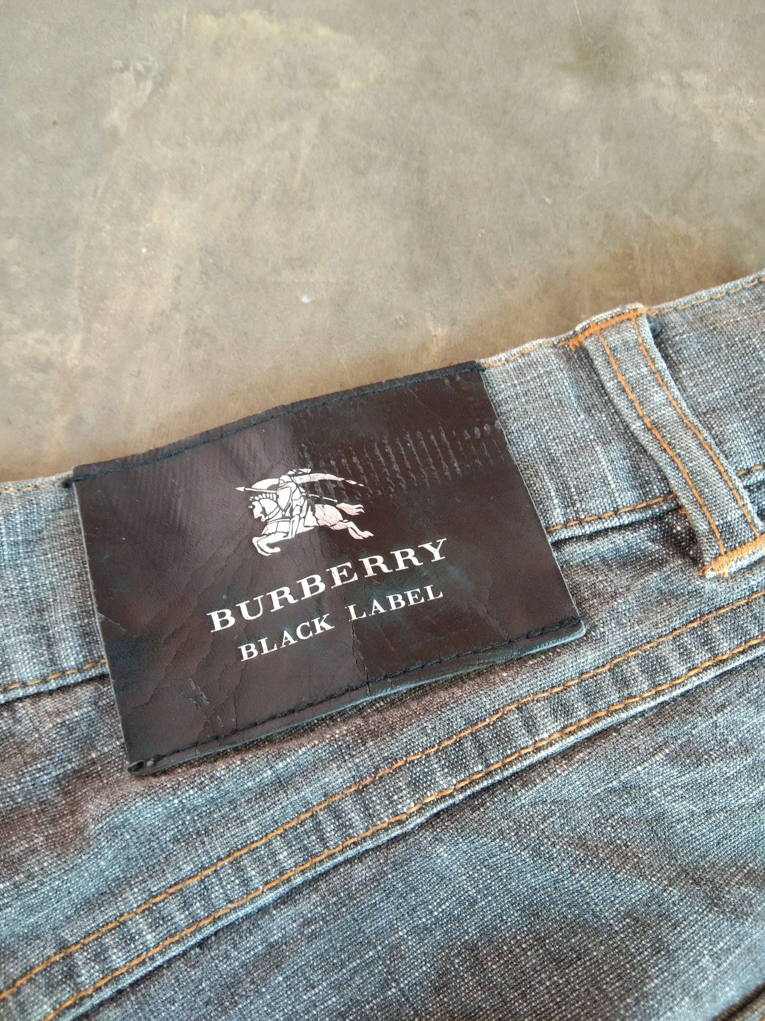 Burberry Vintage Burberry Jeans 31x34 Size US 31 - 4 Thumbnail