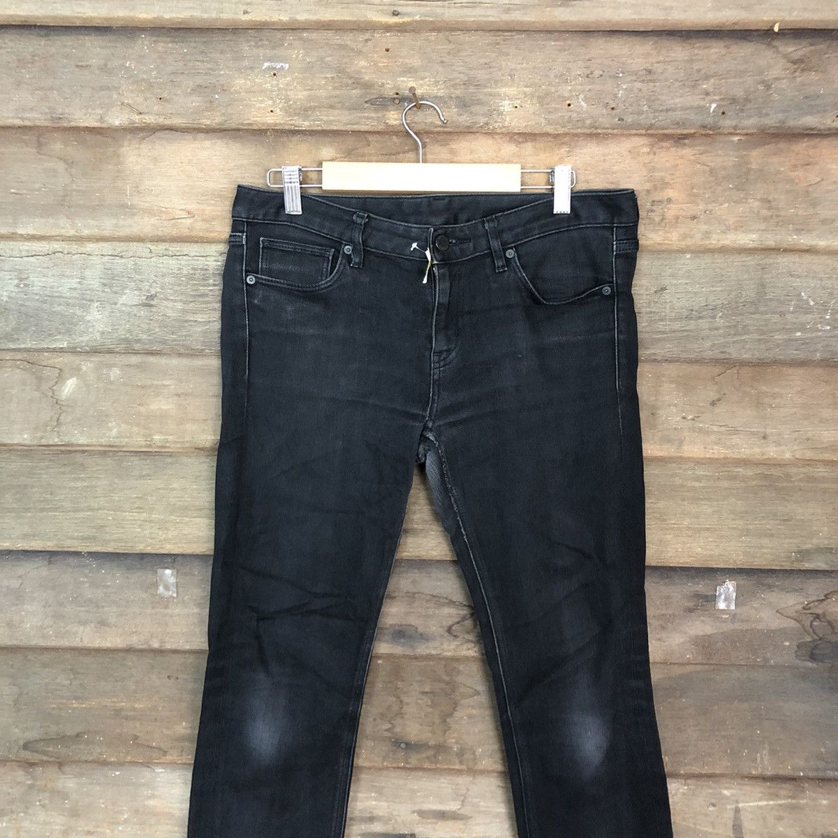 Uniqlo Uniqlo Black faded denim jeans distressed ripped Pants #4577 Size US 28 / EU 44 - 2 Thumbnail